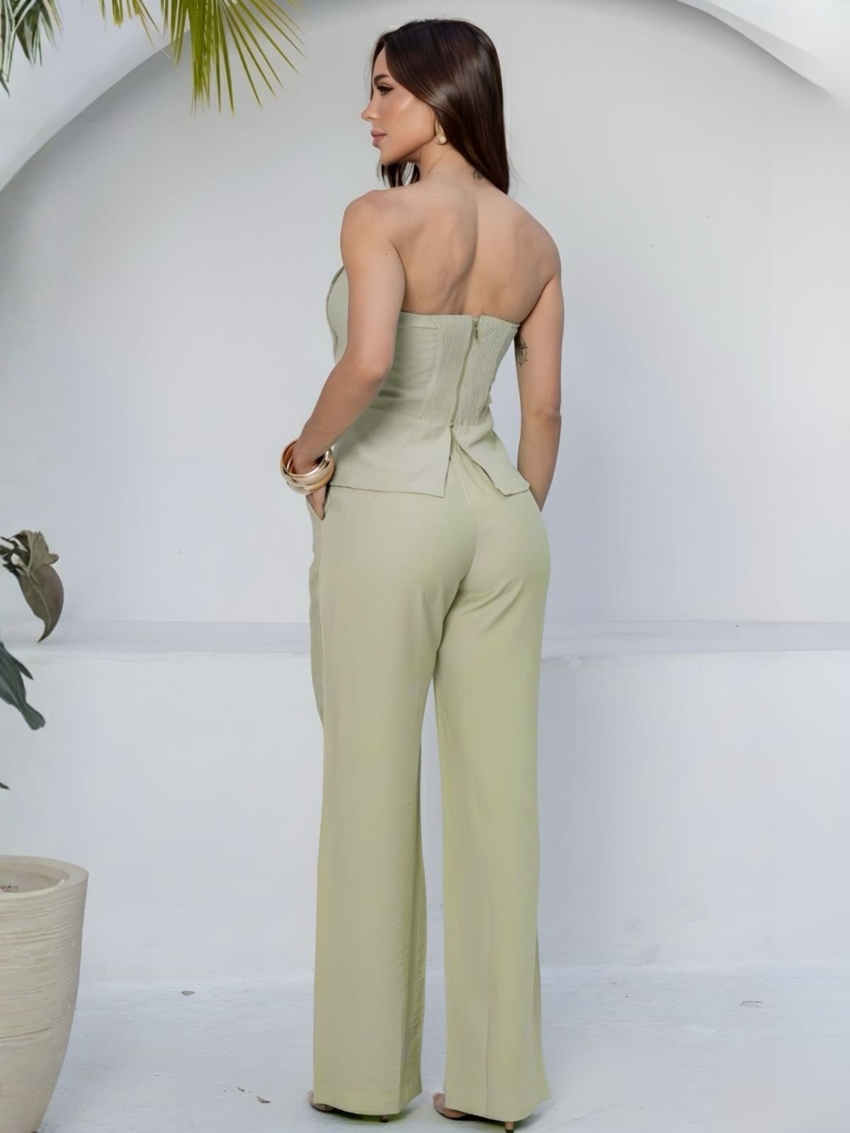 Vista 2 Conjunto Longo Feminino Divina Gata Blusa Tomara que Caia e Calça Pantalona Sonata DIVINA GATA verde