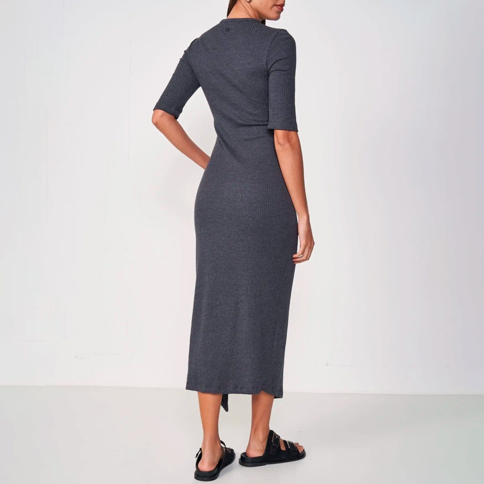 Vista 2 Vestido Canelado Colcci Mid Cut In25 Feminino Colcci cinza