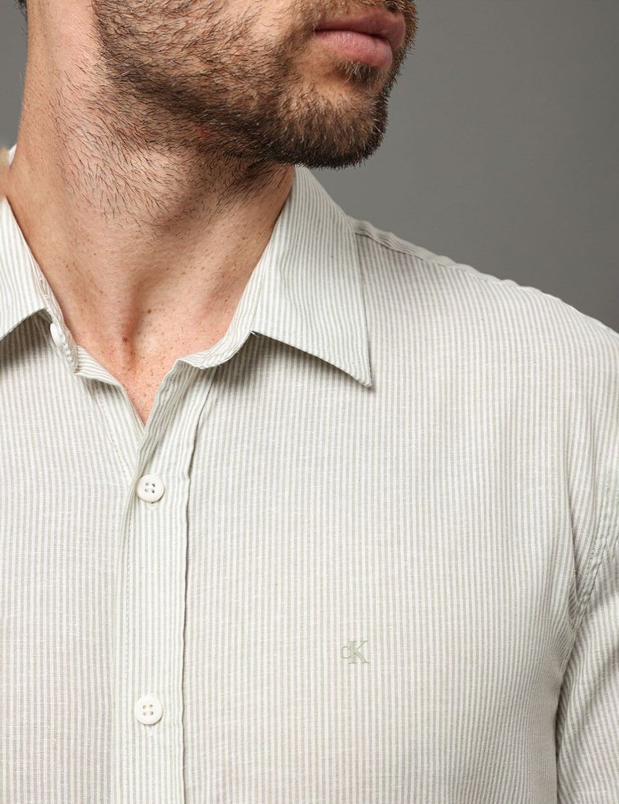 Vista 2 Camisa Masculina Martingale Calvin Klein Jeans Calvin Klein Jeans verde