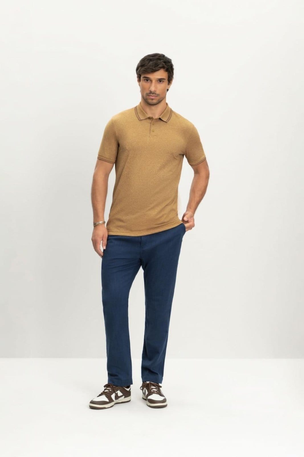 Camisa polo masculina em malha moline Essendi