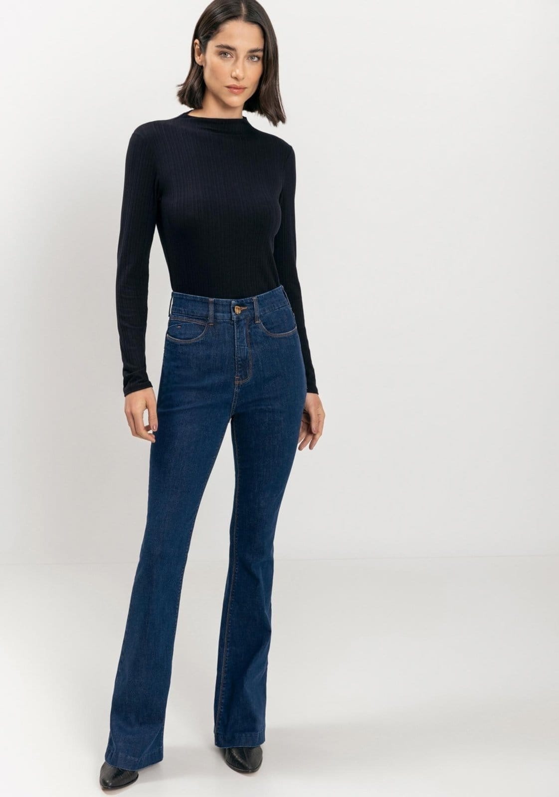 Calça Jeans Boot Cut Contour Com Cintura Alta