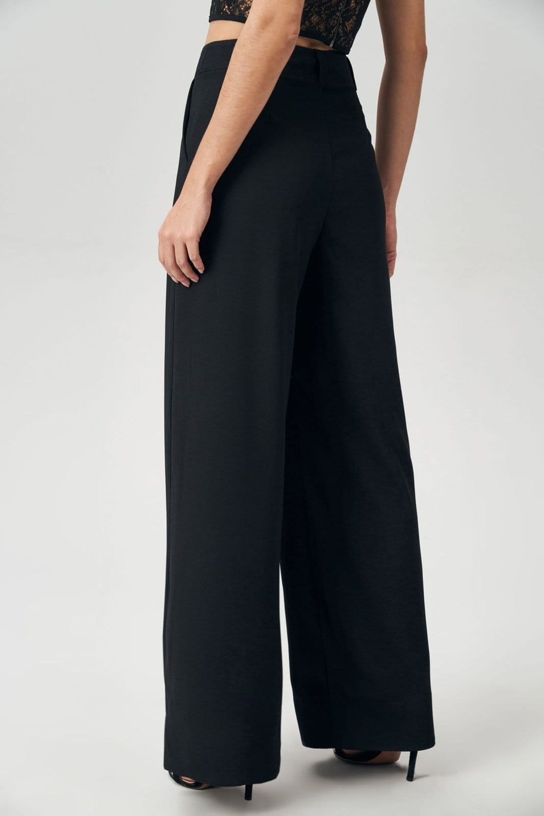 Vista 2 Calça Black Acetinada Feminina Acostamento ACT FEMININO preto black