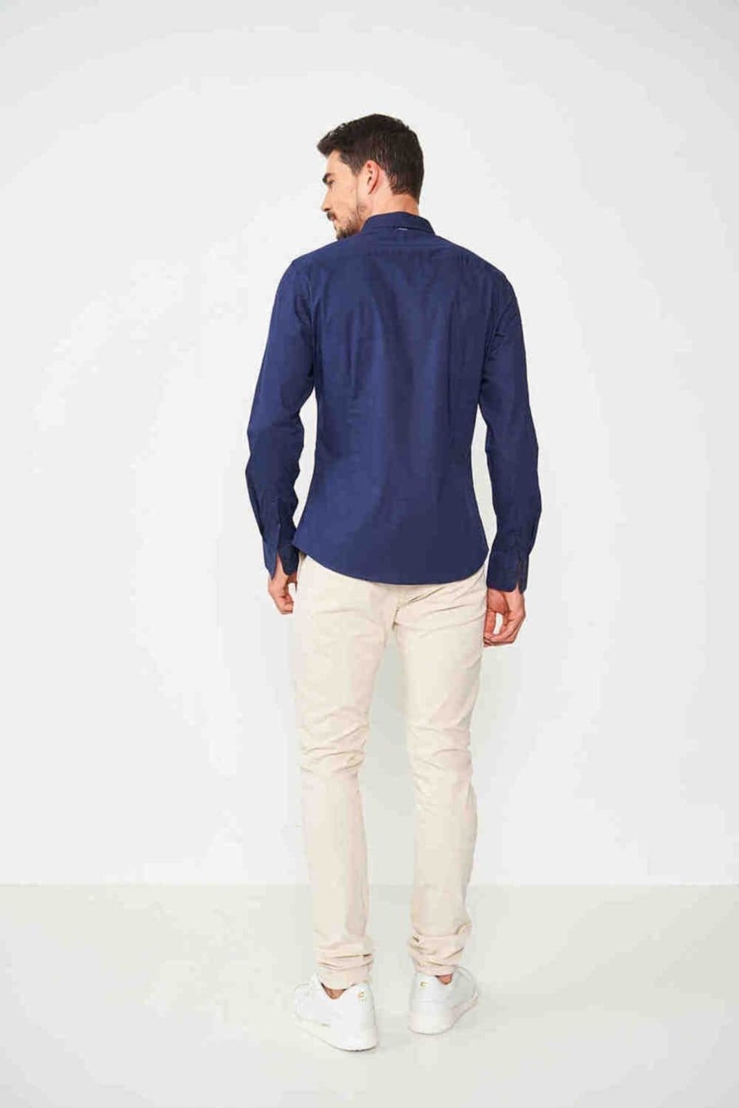 Camisa Fit Básica Colcci Darkness - 2