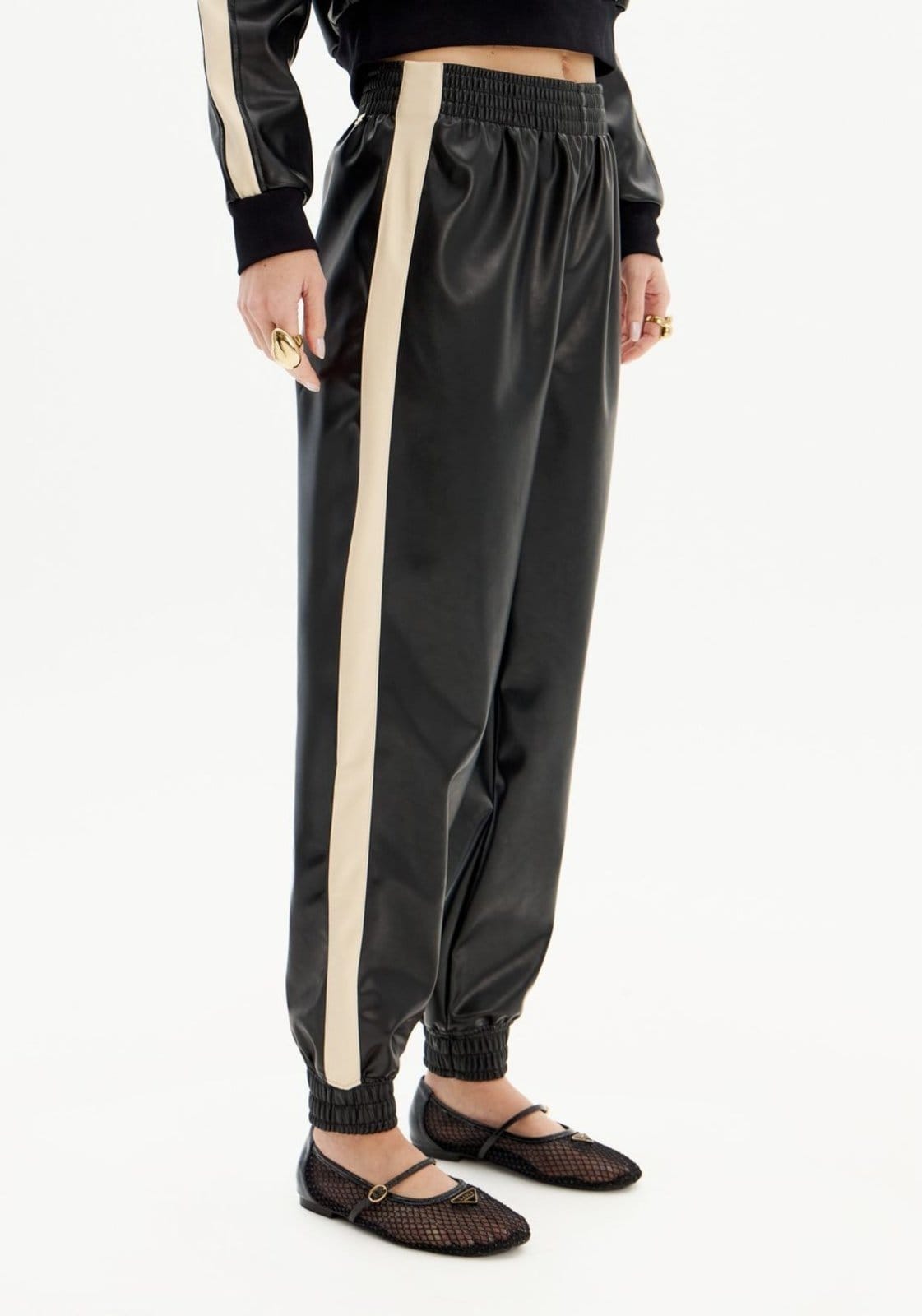 Vista 2 Calça Jogging Bicolor Pu Com Elástico Lança Perfume preto