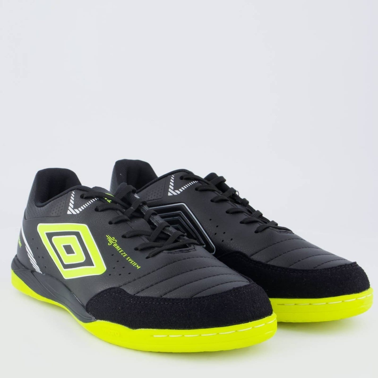 Vista 2 Chuteira Umbro Neo-Comfort Futsal Preta Umbro preto
