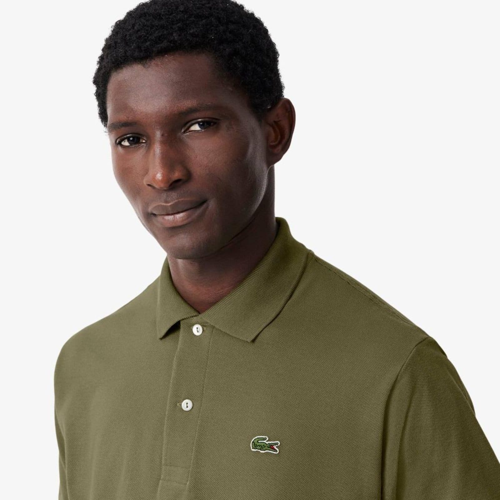 Vista 2 Polo Lacoste Clássico Fit L.12.12 em Piqué Original Lacoste verde