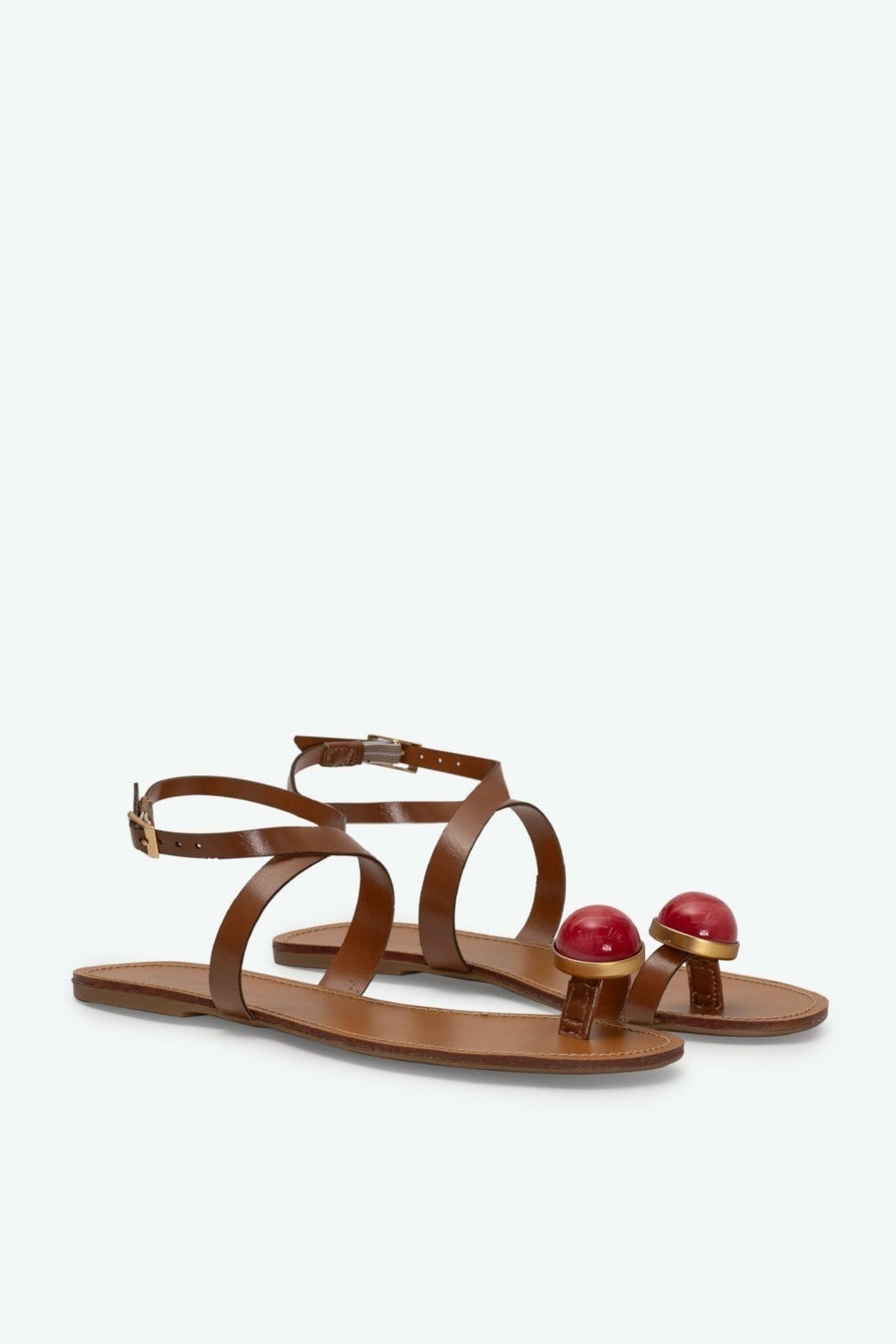 Vista 2 Sandália Alba Romana Rasteirinha Tiras Finas Detalhe Estrela Dourada Atemporal Confortável Suzana Santos caramelo