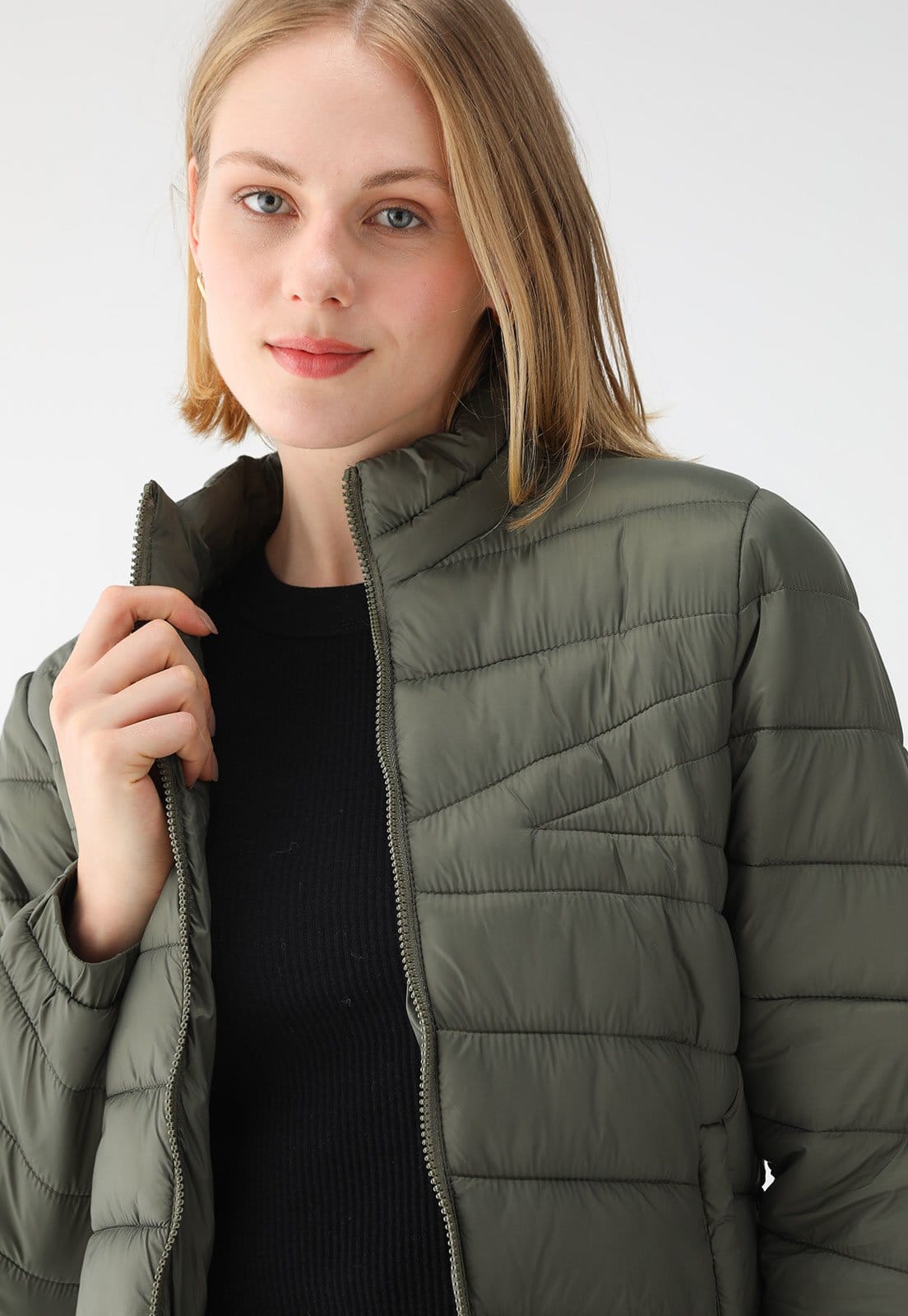 Vista 2 Jaqueta Facinelli Matelassê Facinelli verde