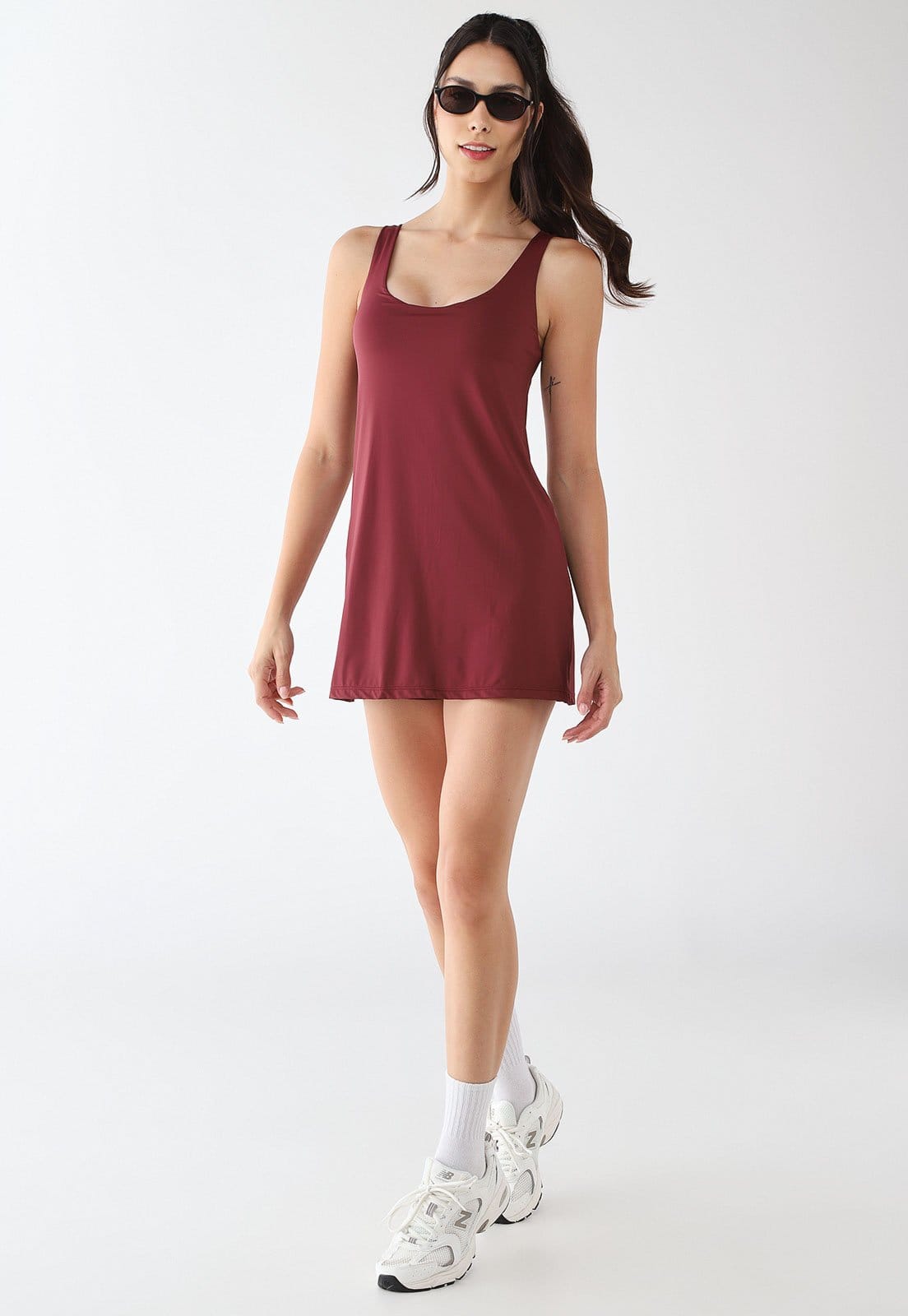 Vista 2 Vestido Fitness Feminino HOPE RESORT Costas Nadador HOPE RESORT vinho