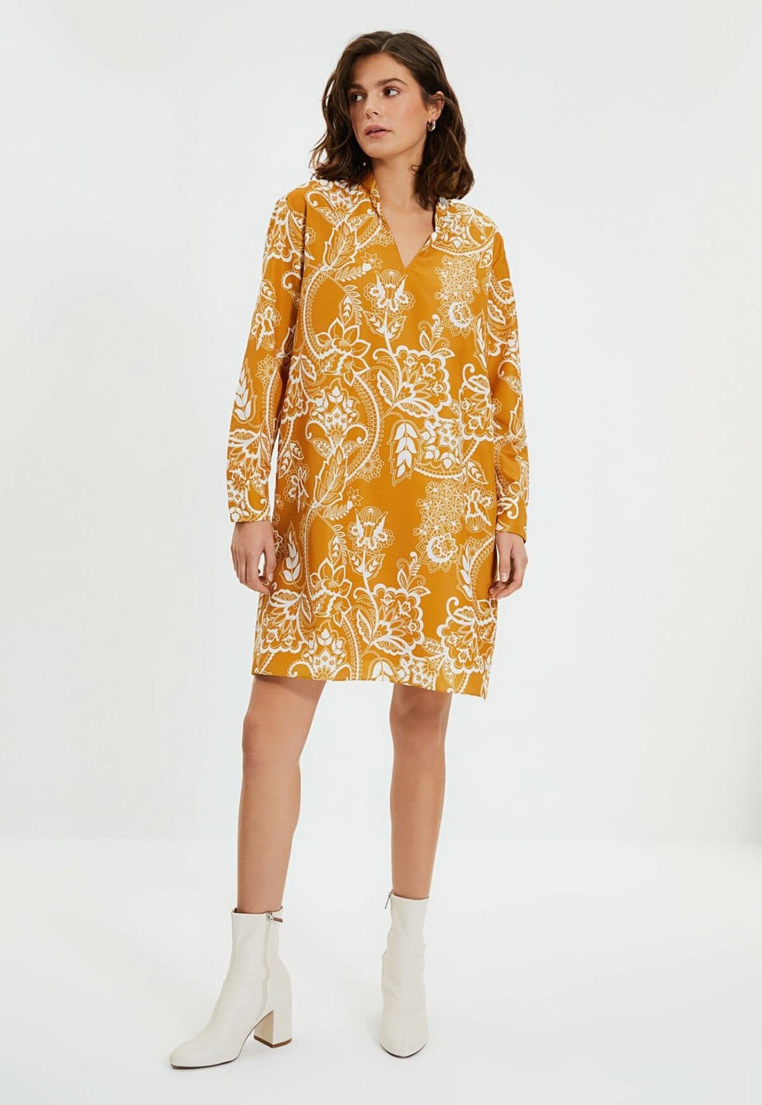 Vista principal Vestido Trendyol Curto Arabesco Trendyol Collection amarelo