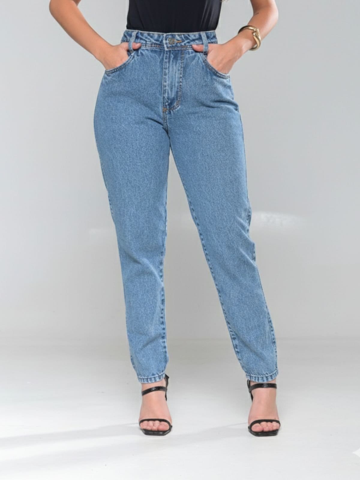 Vista 2 Calça Feminina Mom Alpha Street Wear Casual e Confortável Claro Alpha Street Wear azul