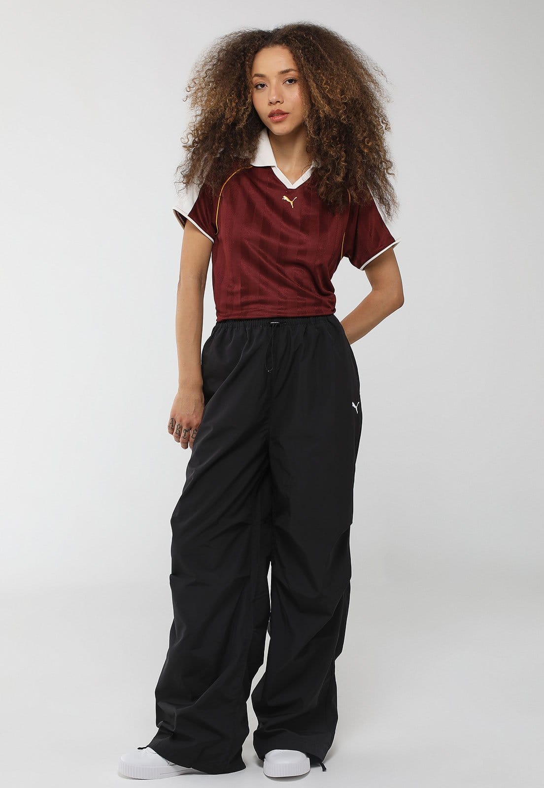 Vista 2 Calça Puma Baggy Parachute Wardrobe Essentials Preta Puma preto