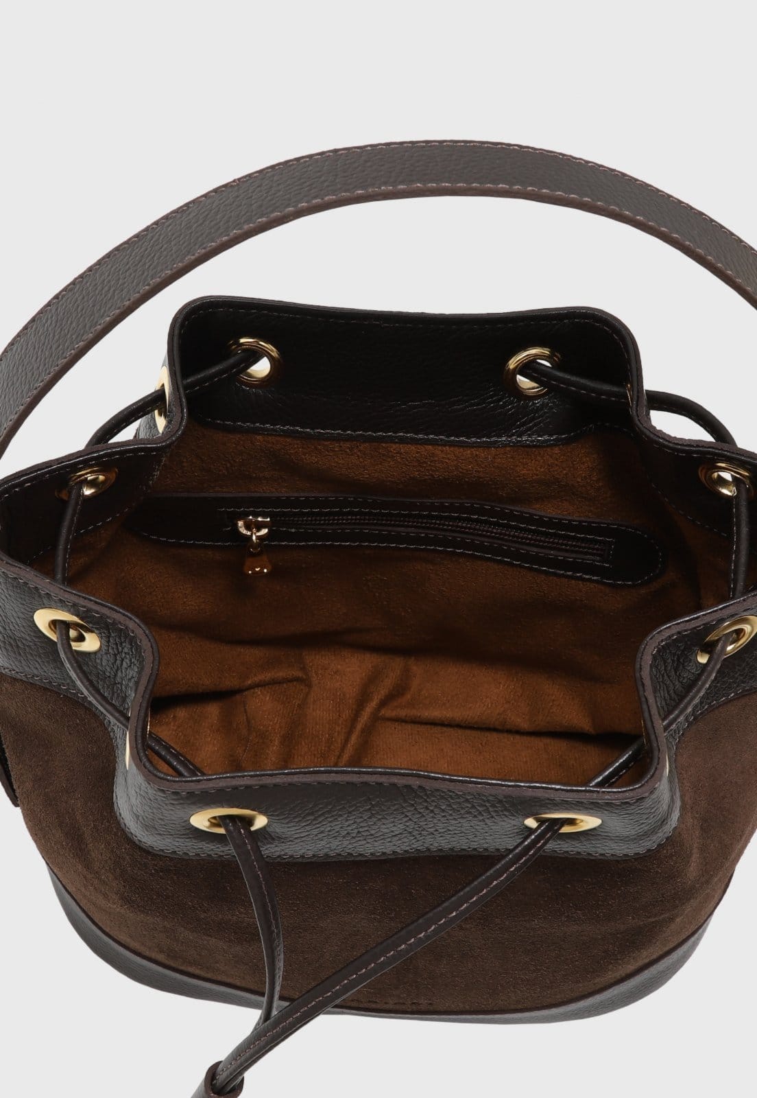 Vista 2 Bolsa Bucket Transversal Couro Mariart Chia Suede Mariart café