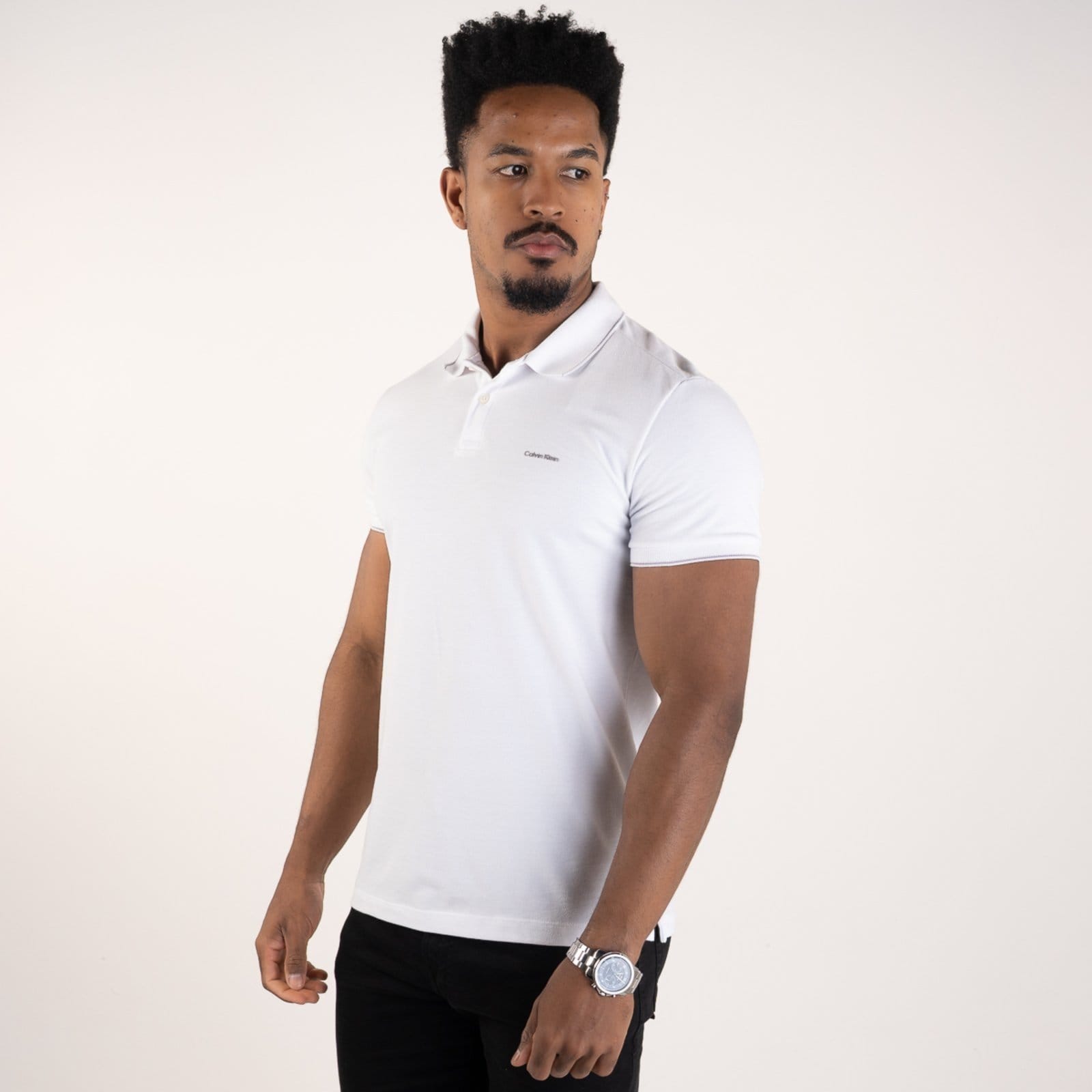 Vista 2 Camisa Polo Calvin Klein Frisos Branca Calvin Klein branco