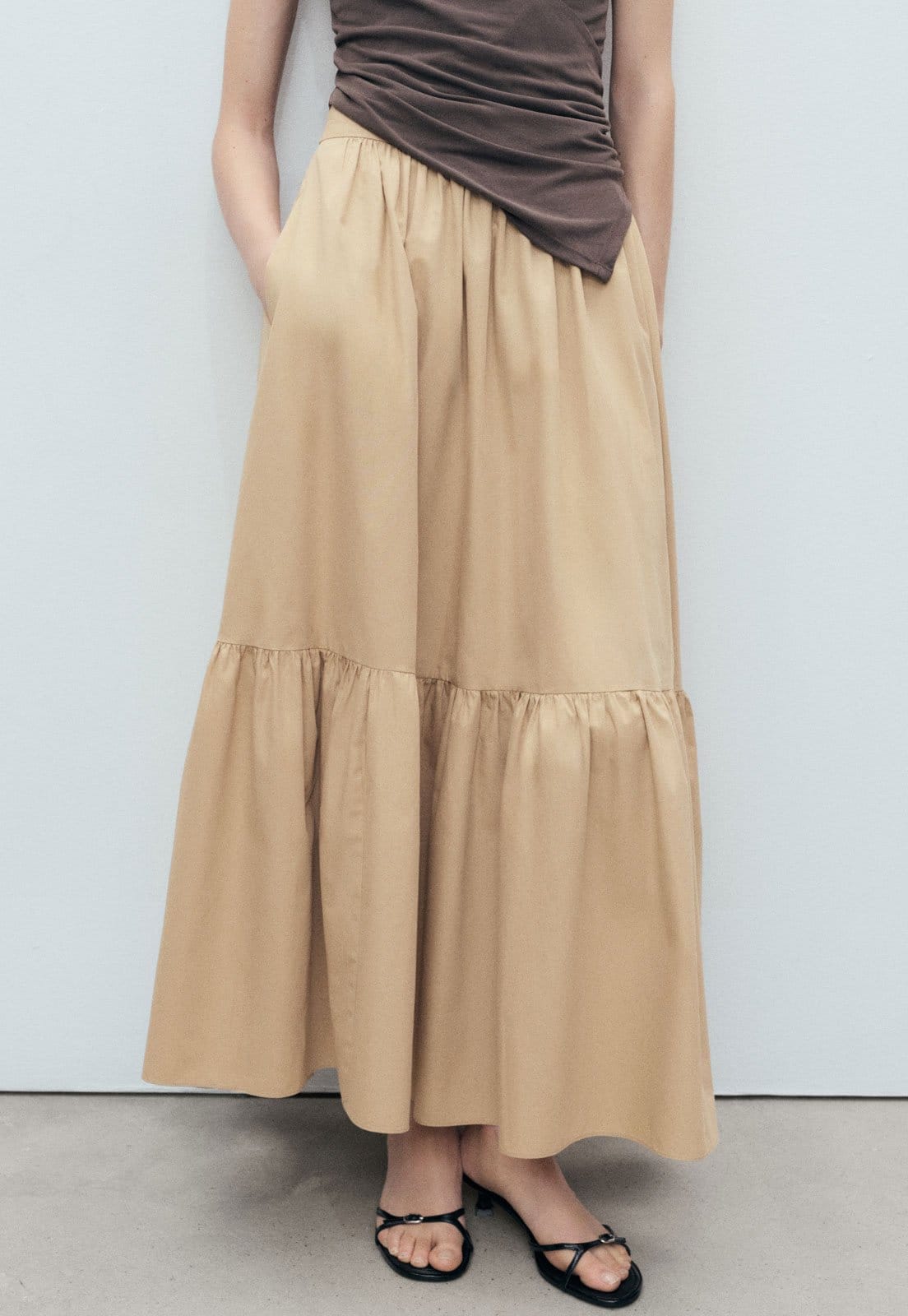 Vista principal Saia Feminina Mango Daiquiri Longa Mango bege