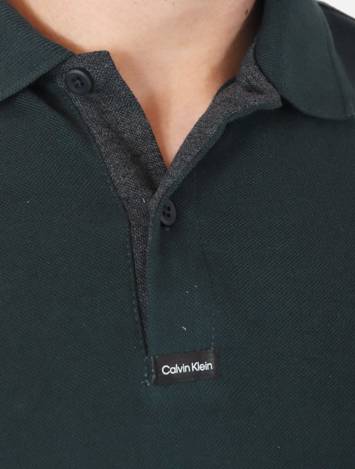 Vista 2 Polo Calvin Klein Masculina Piquet Slim Center Rubber Premium Petróleo Calvin Klein azul