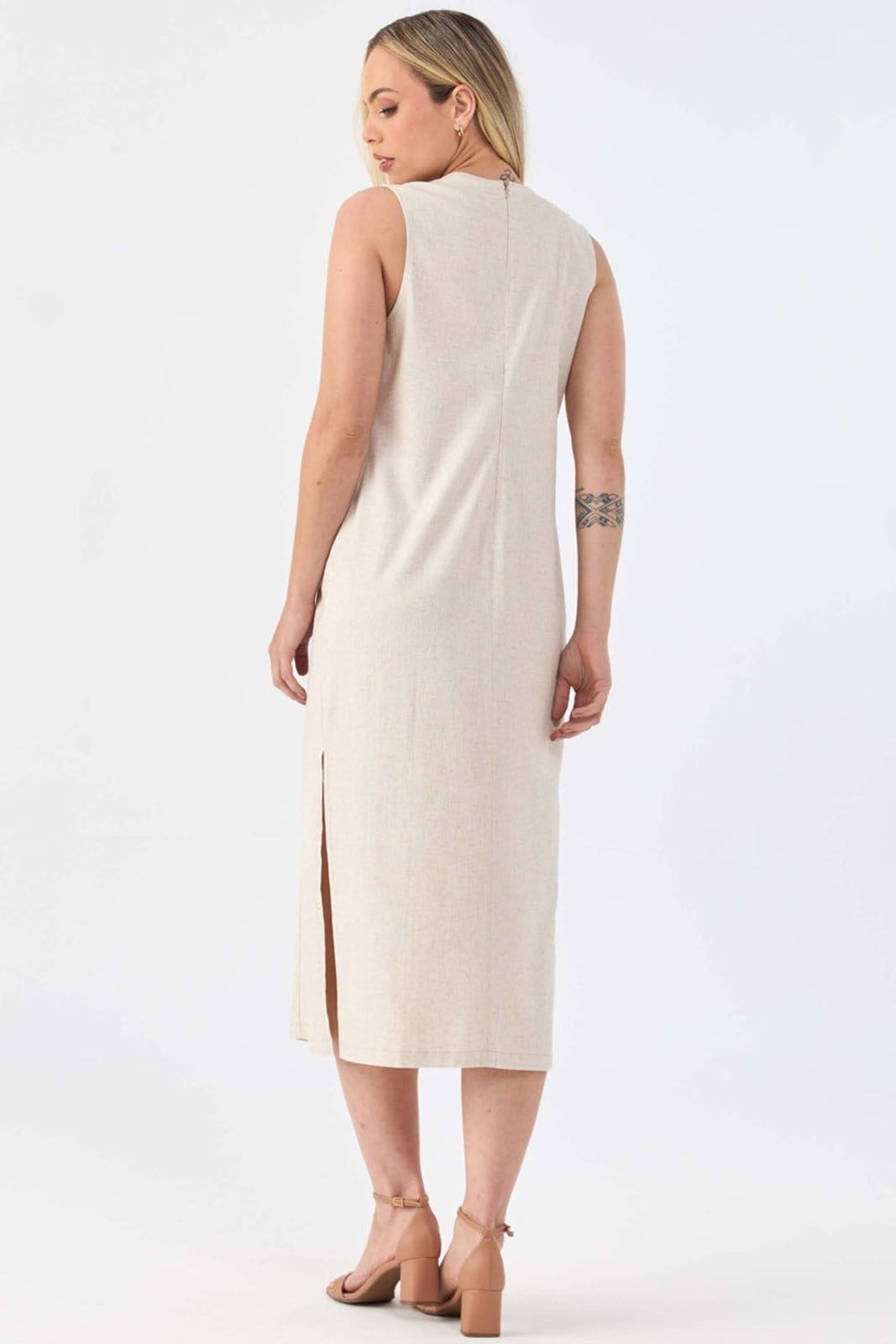 Vista principal Vestido Midi PKS Com Fendas Linho Natural PKS bege natural
