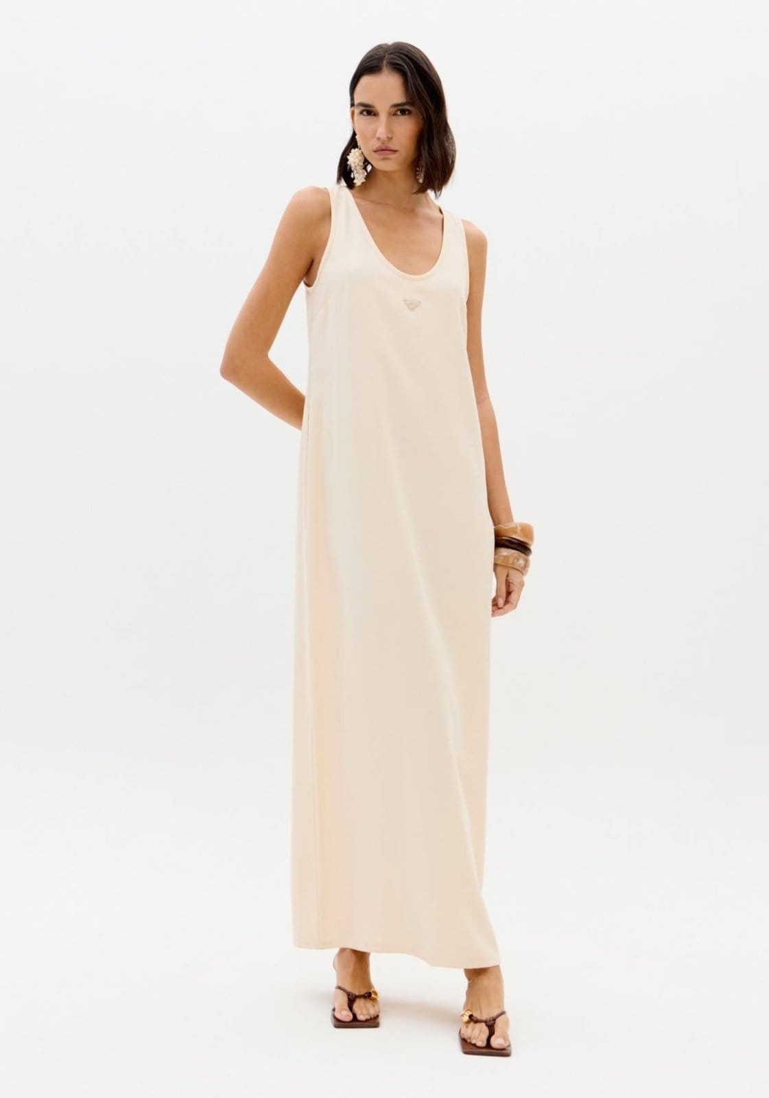 Vista 2 Vestido Super Midi Decote U Com Faixa Lança Perfume bege