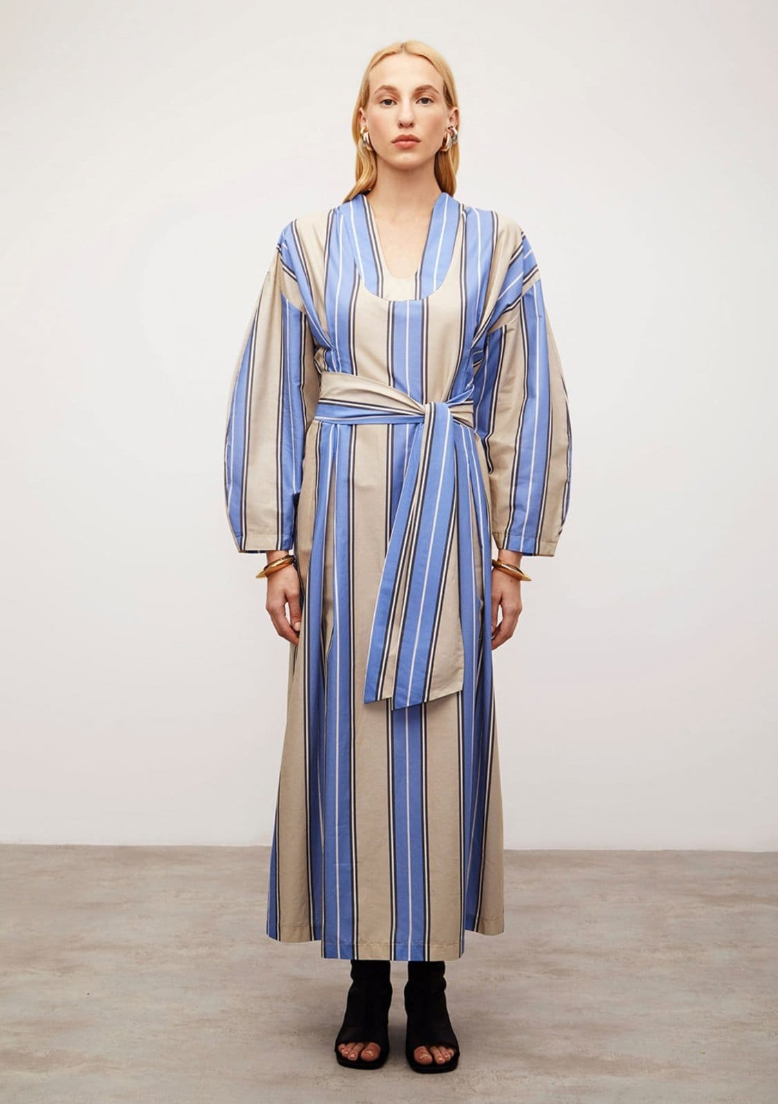 Vista 2 Vestido Iódice Solto Decote V Manga 7 Oitavos Midi IÓDICE azul