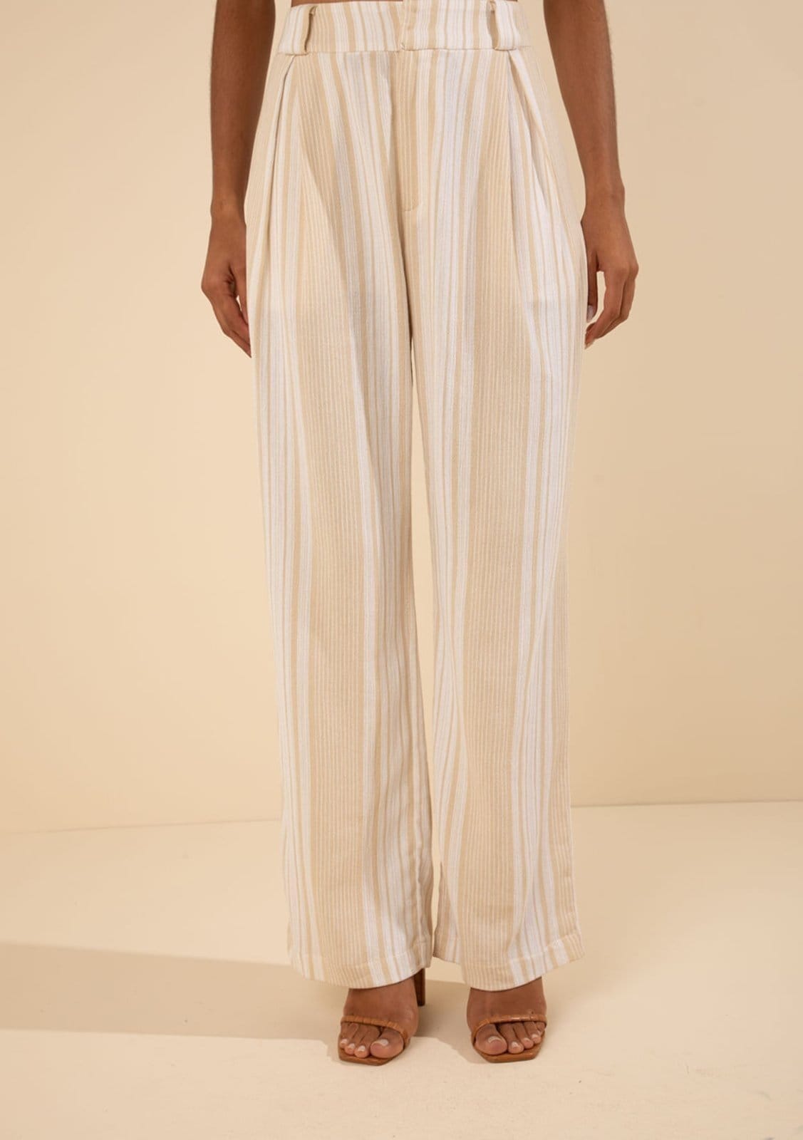 Vista 2 Calça Morena Rosa Wide Alta Estampado Morena Rosa vermelho rosa