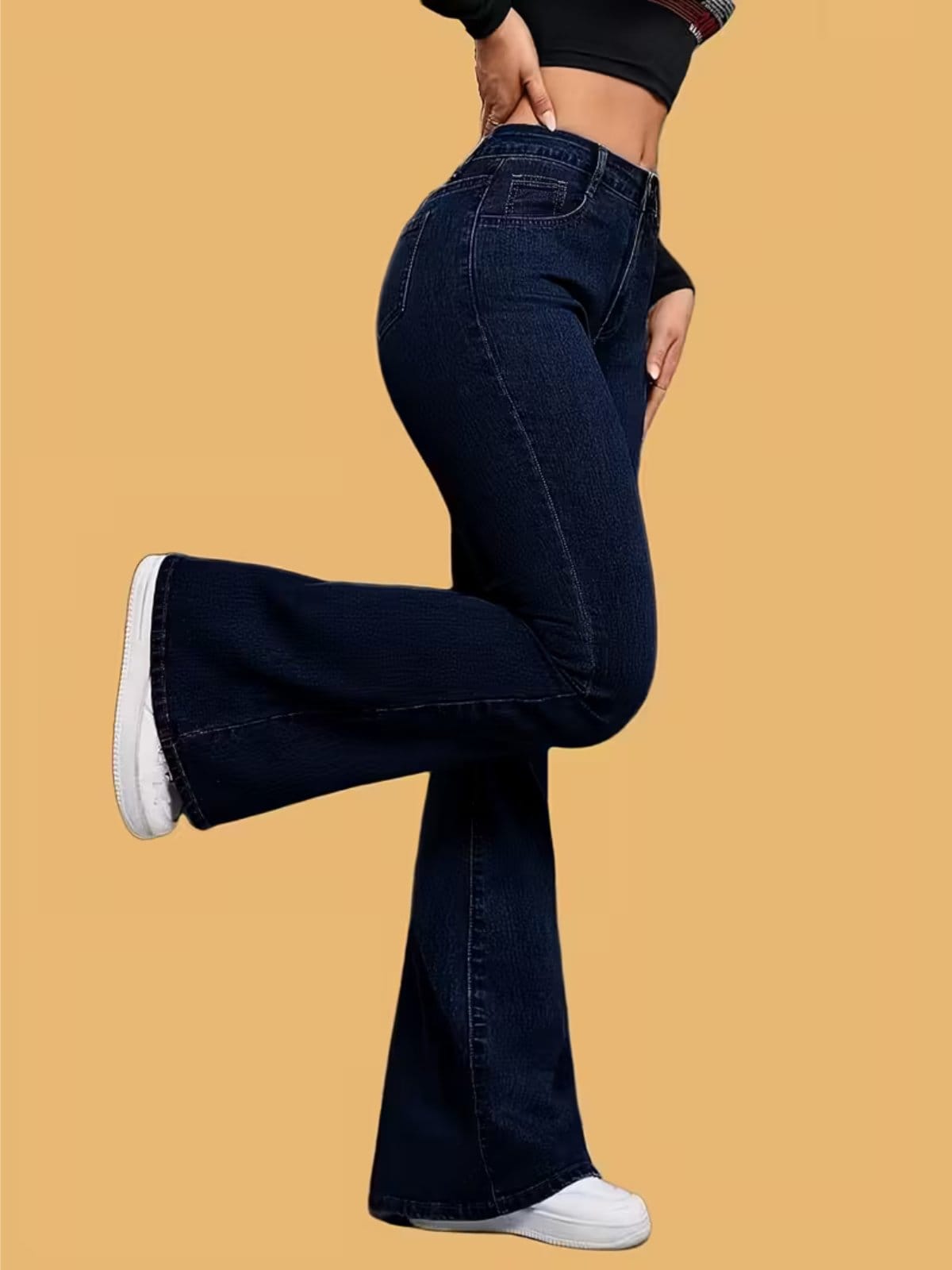 Vista principal Calça Flare Jeans Alpha Street Wear Estilo Gringa Levanta Bumbum Escura Alpha Street Wear azul/azul marinho/jeans azul