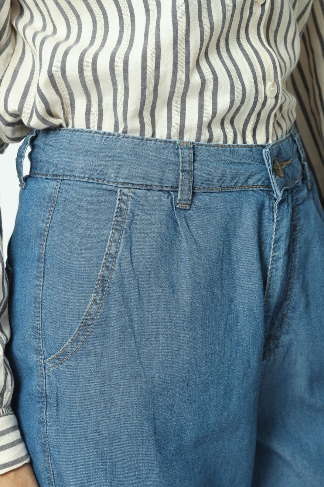 Vista 2 Bermuda Jeans Bolso-Faca 42 Gazzy azul