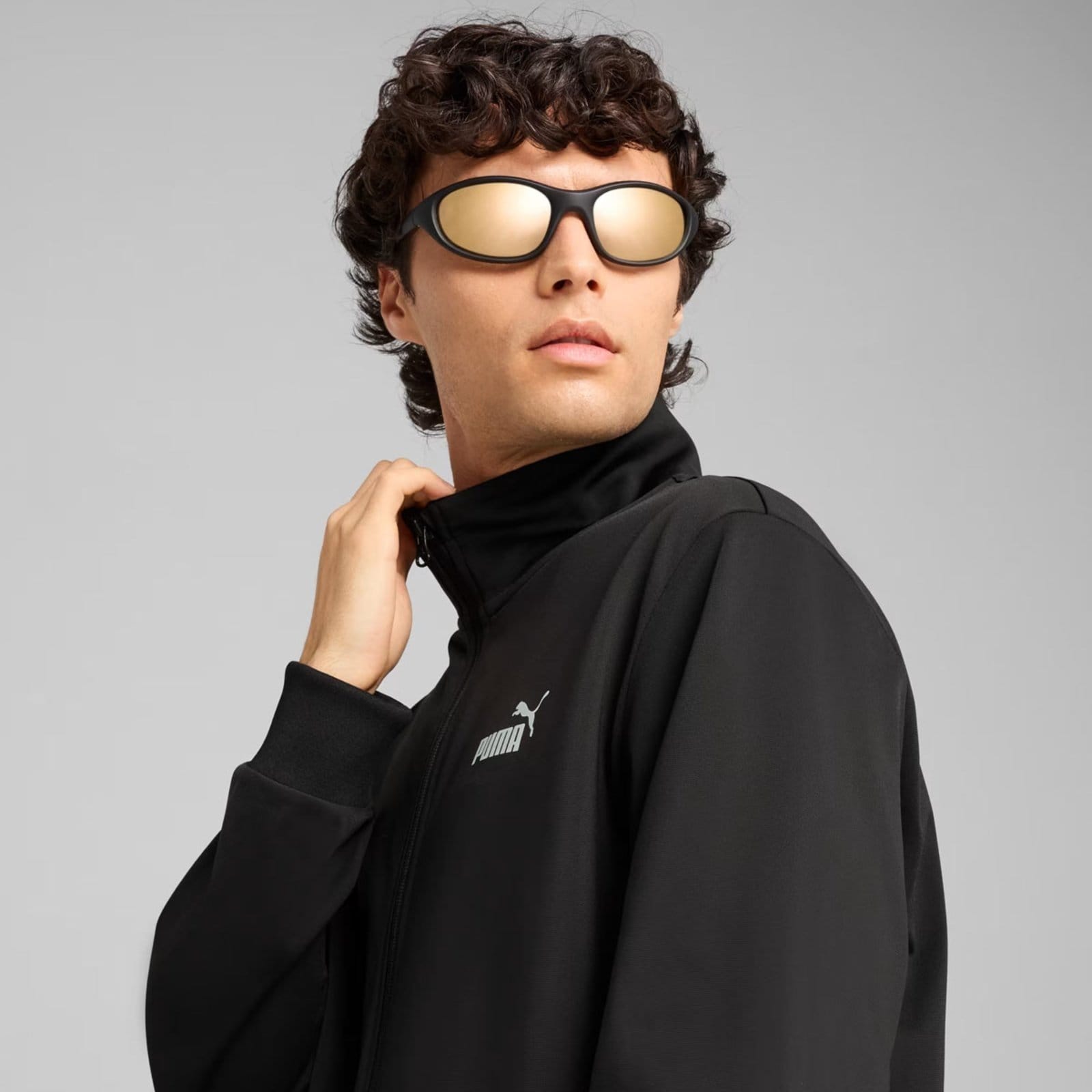 Vista 2 Agasalho Puma ESS Poly Puma preto