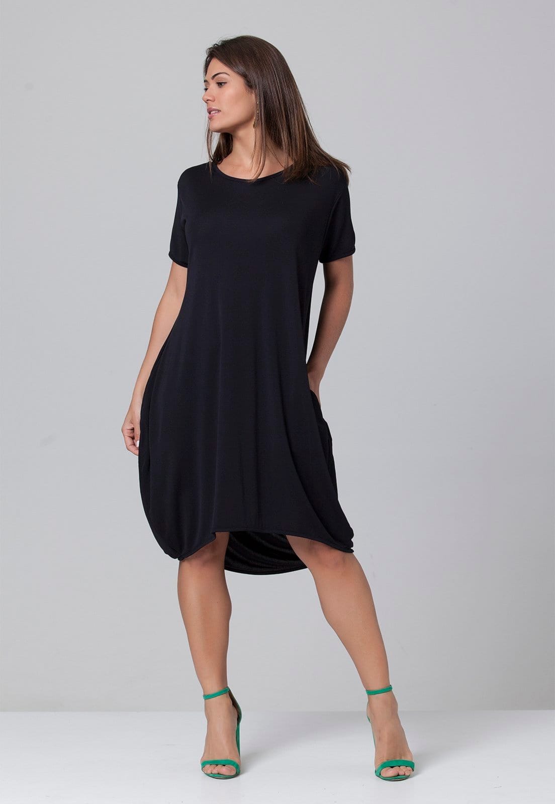 Vista 2 Vestido Curto Amplo Malha Amazonia Amazonia Vital preto