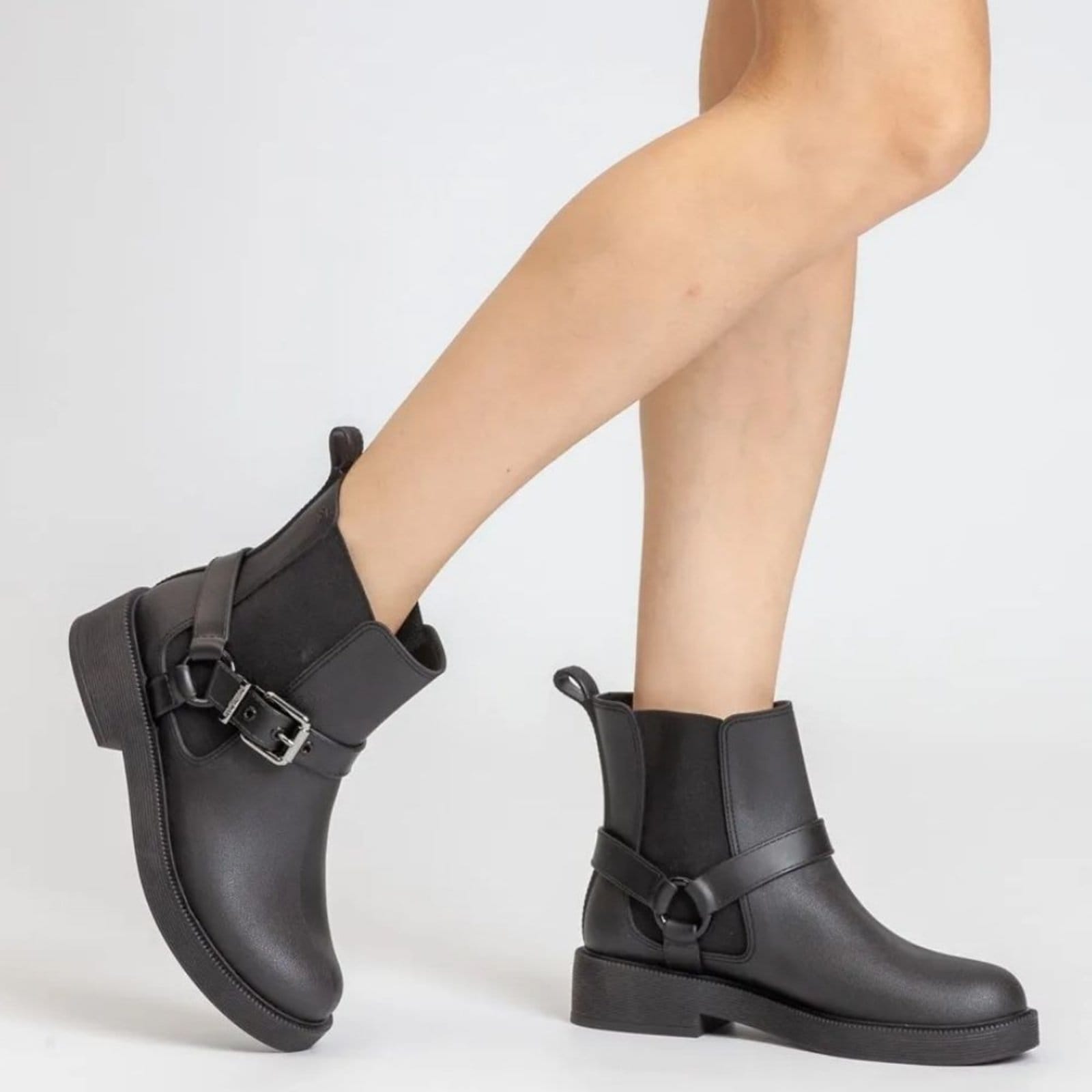 Vista 2 Bota Feminina Boston Petite Jolie PJ7467 Petite Jolie preto