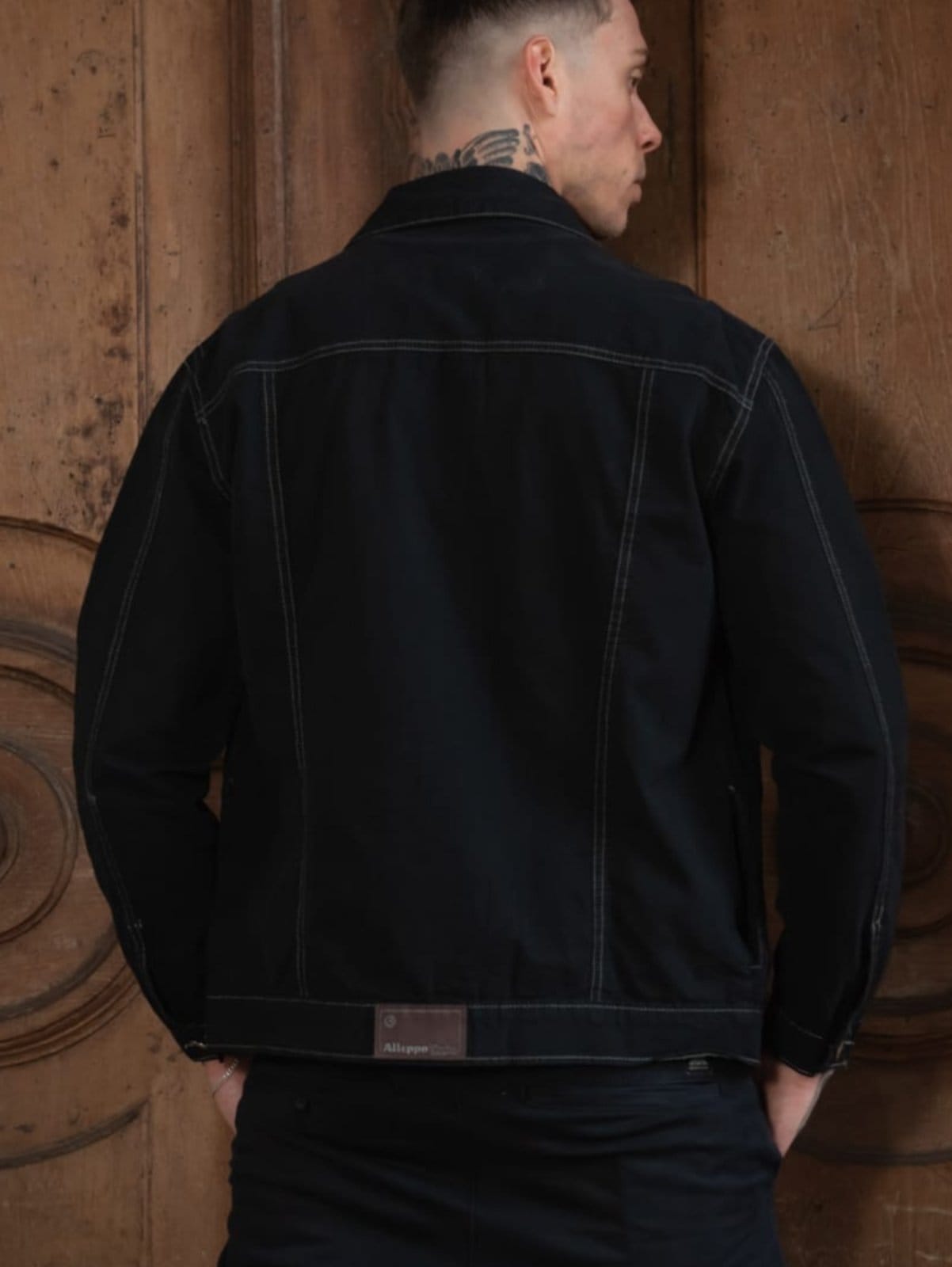 Vista 2 Jaqueta Preta Linha Invertida Sarja Masculina Jeans Loka Taiwan Jeans Loka preto