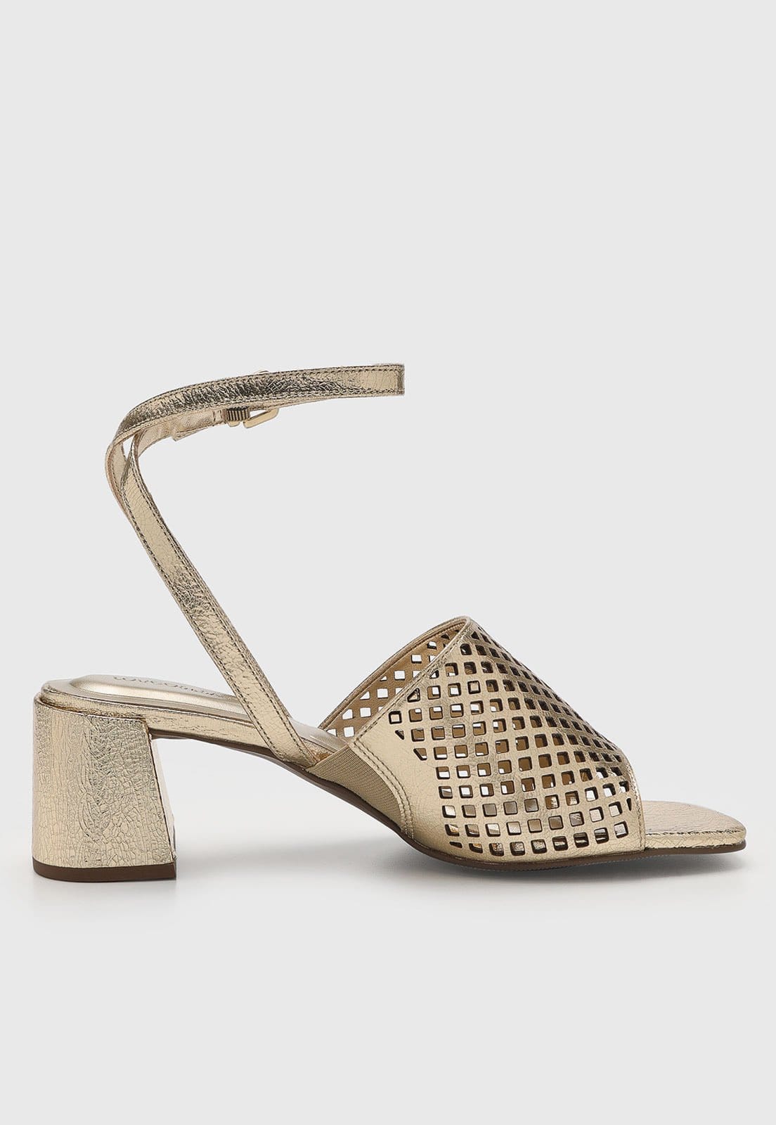 Vista 2 Sandália Feminina Loucos e Santos Cabedal Vazado Dourada Loucos e Santos dourado