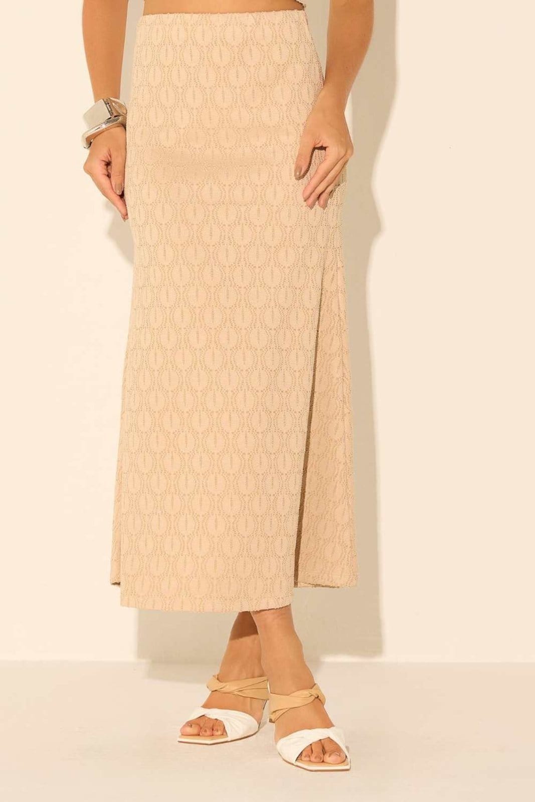 Vista principal Saia Vanibele Renda Vanibele bege