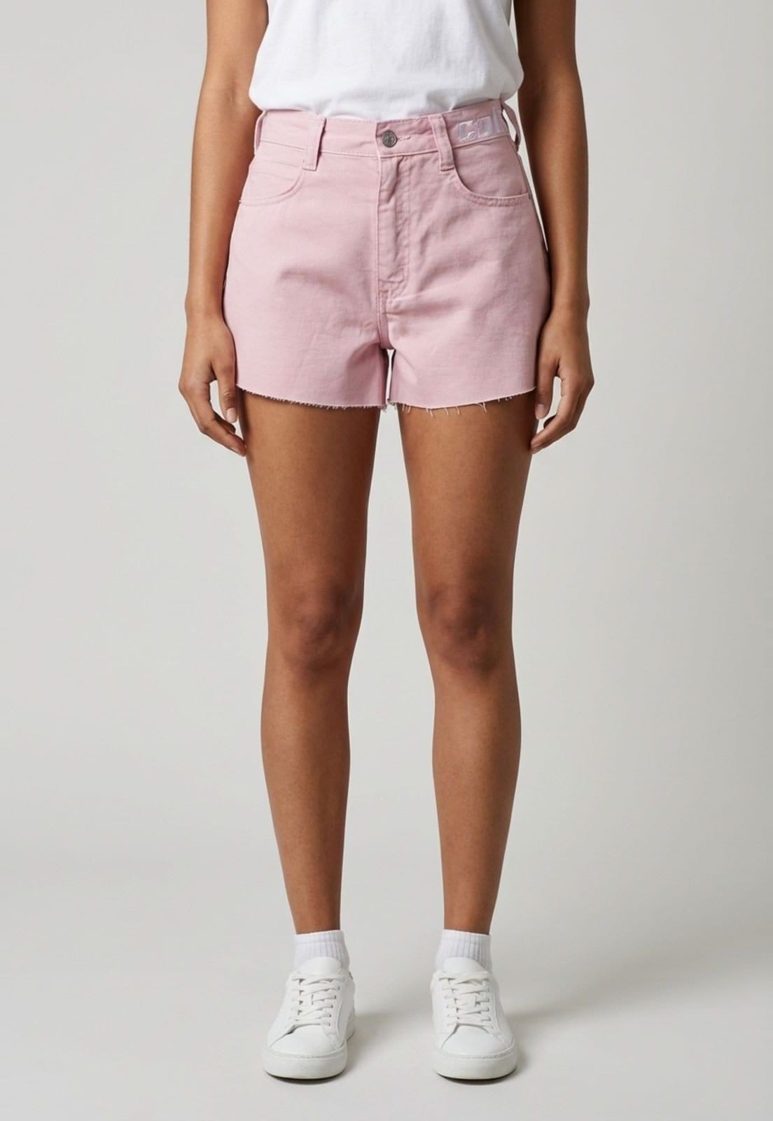 Short Feminino Colcci Barra Desfiada