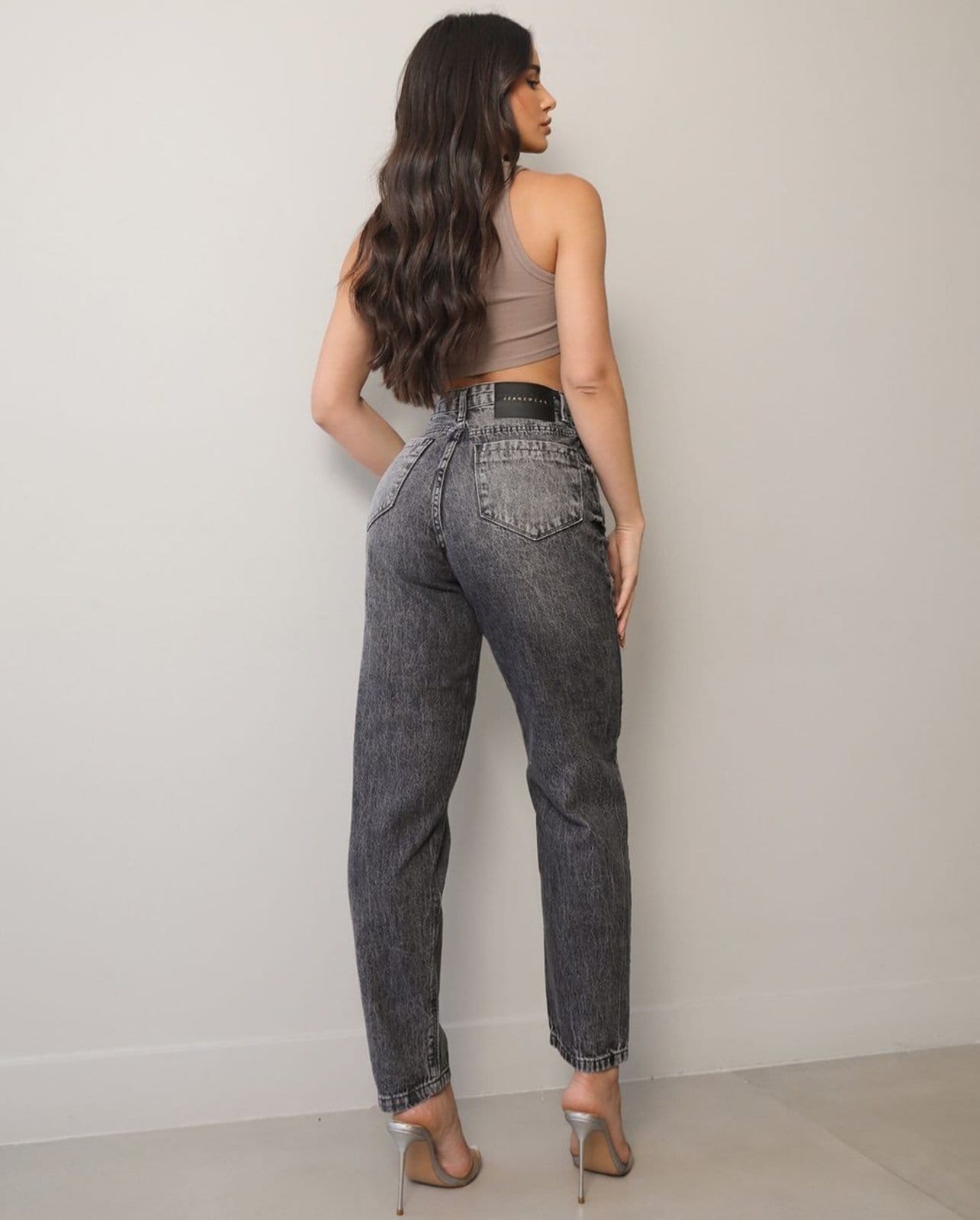 Vista 2 Calça Jeans Mom Feminina Cintura Alta 25118 Vintage Consciência cinza