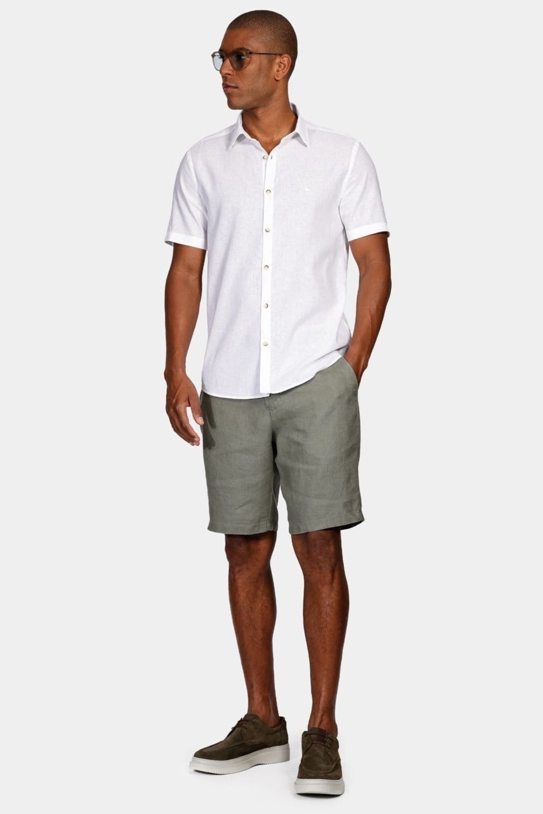 Vista 2 Bermuda Aramis Alfaiataria Linho Verde Folha Seca Aramis incolor verde