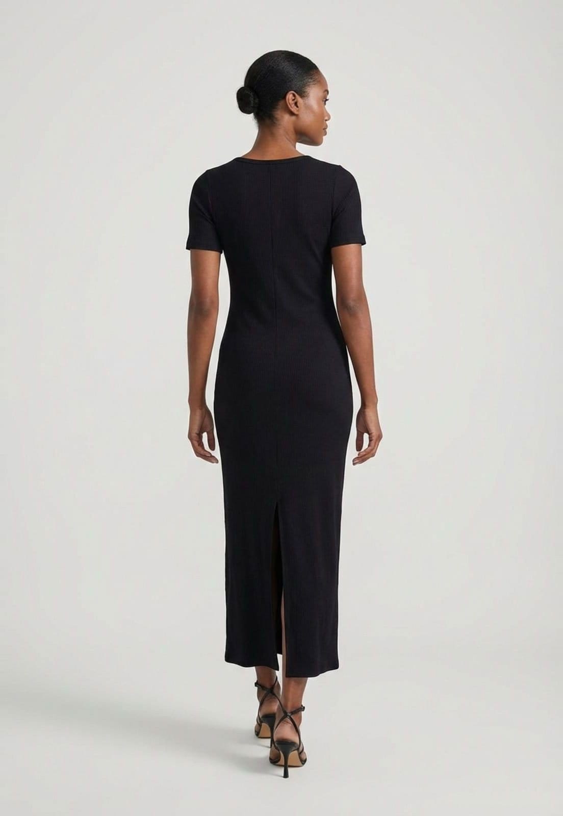 Vista 2 Vestido Feminino Lança Perfume Super Midi Canelado Lança Perfume preto