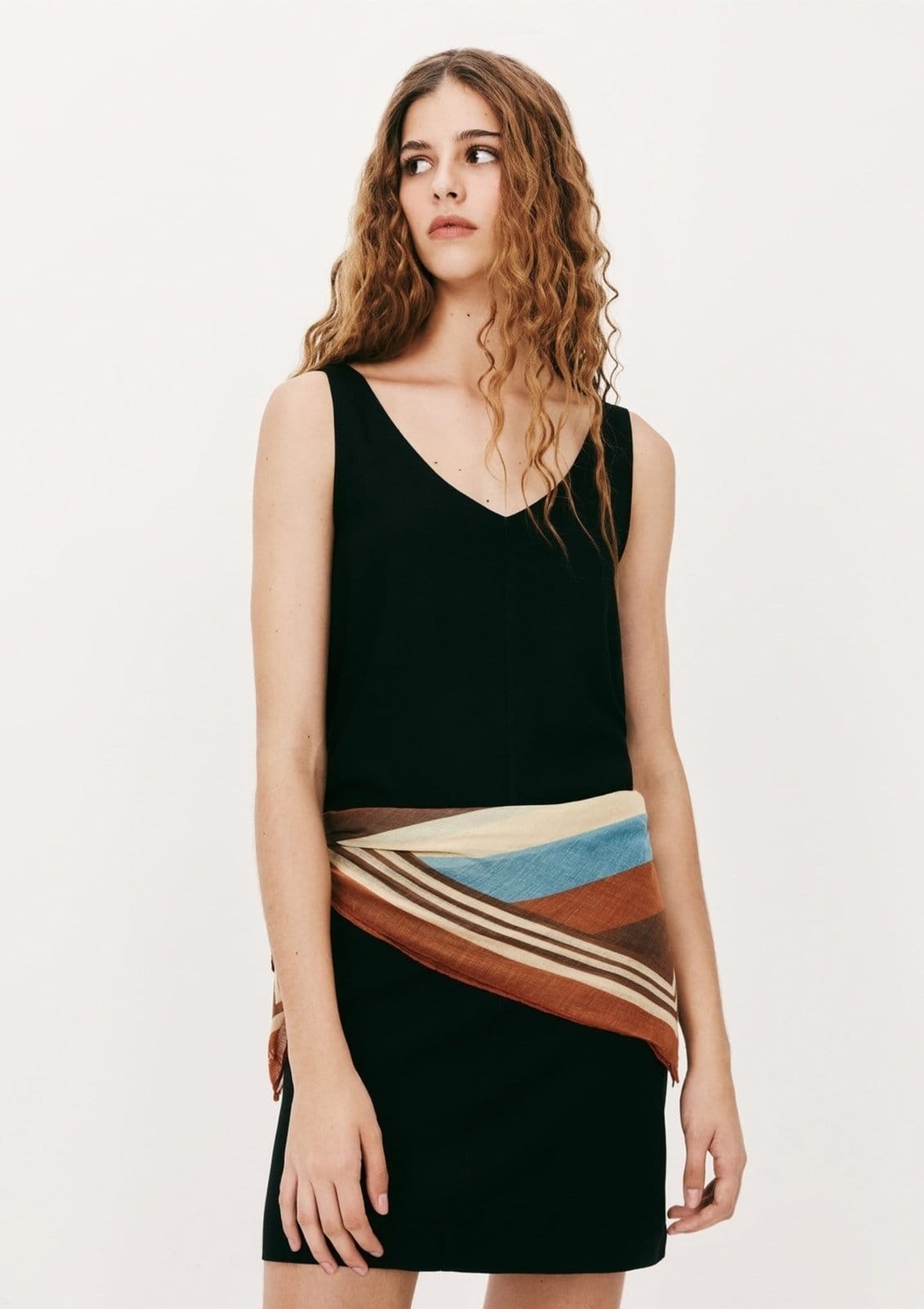 Vista 2 Vestido Curto Com Decote V Hering vermelho