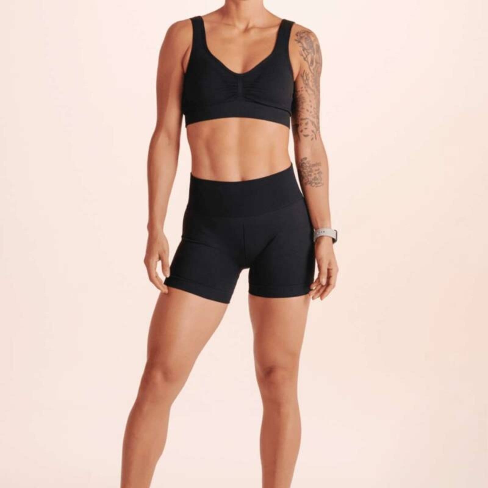 Vista 2 Shorts Lupo - Feminino Lupo preto