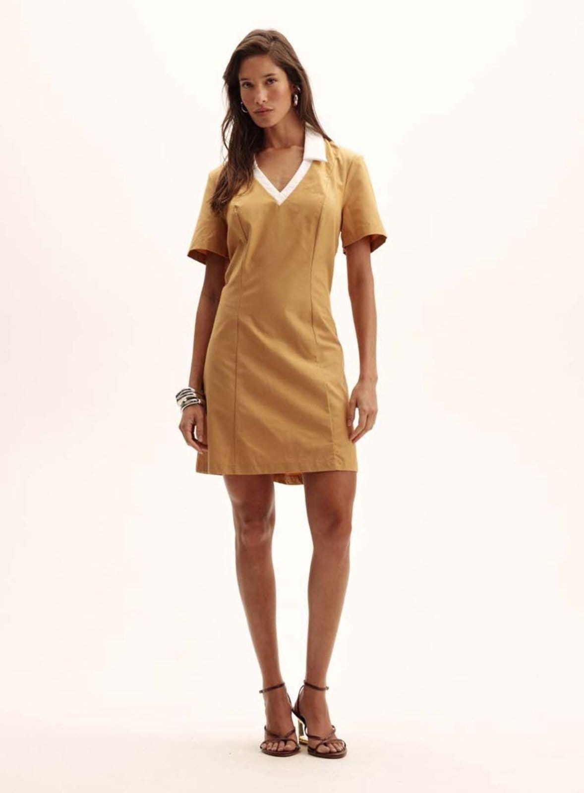 Vista principal Vestido Comfort Decote V e Gola Polo Triton Triton bege