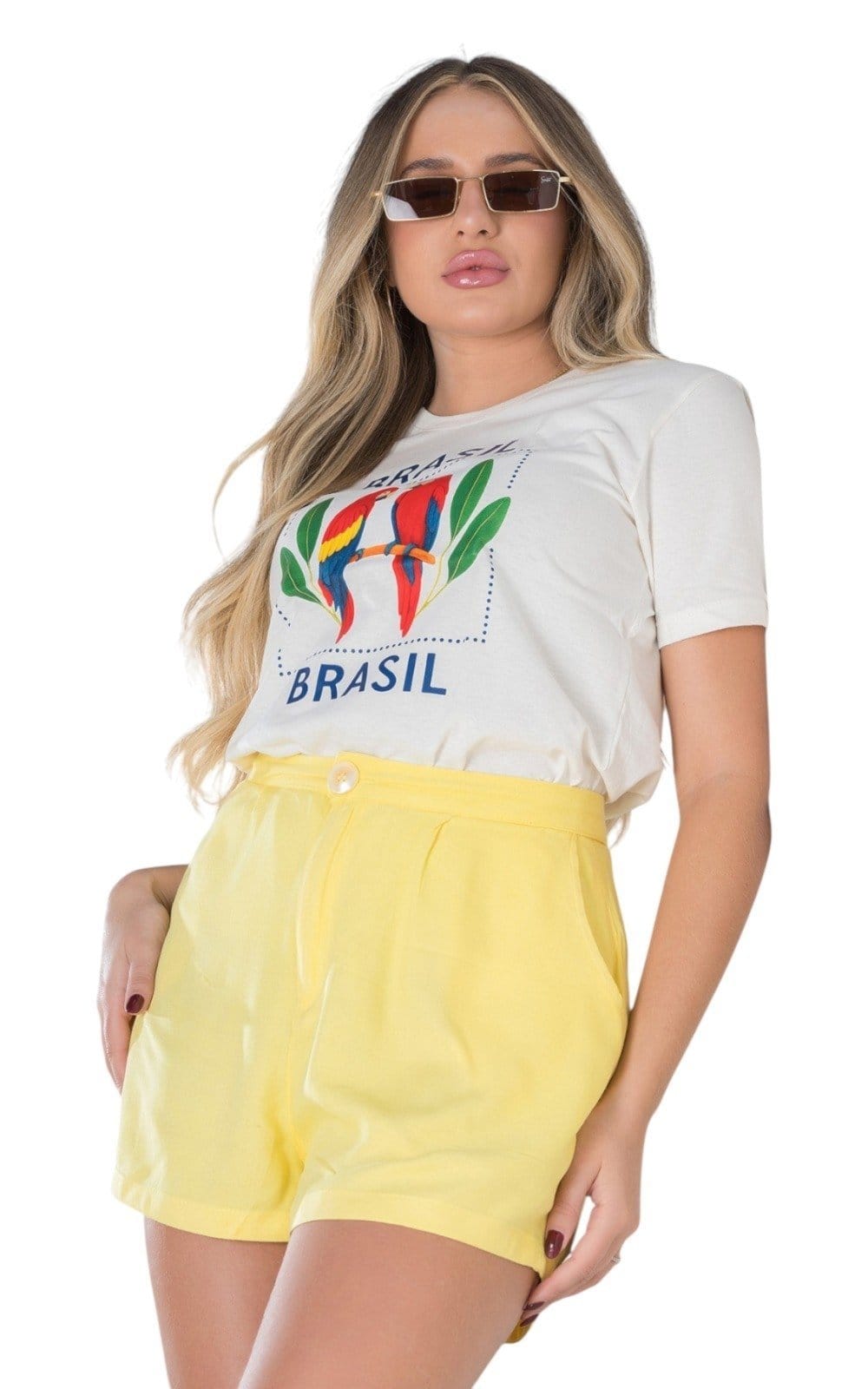 Vista 2 Camiseta Feminina Cianitas Off Estampa Araras Brasil Cianitas bege