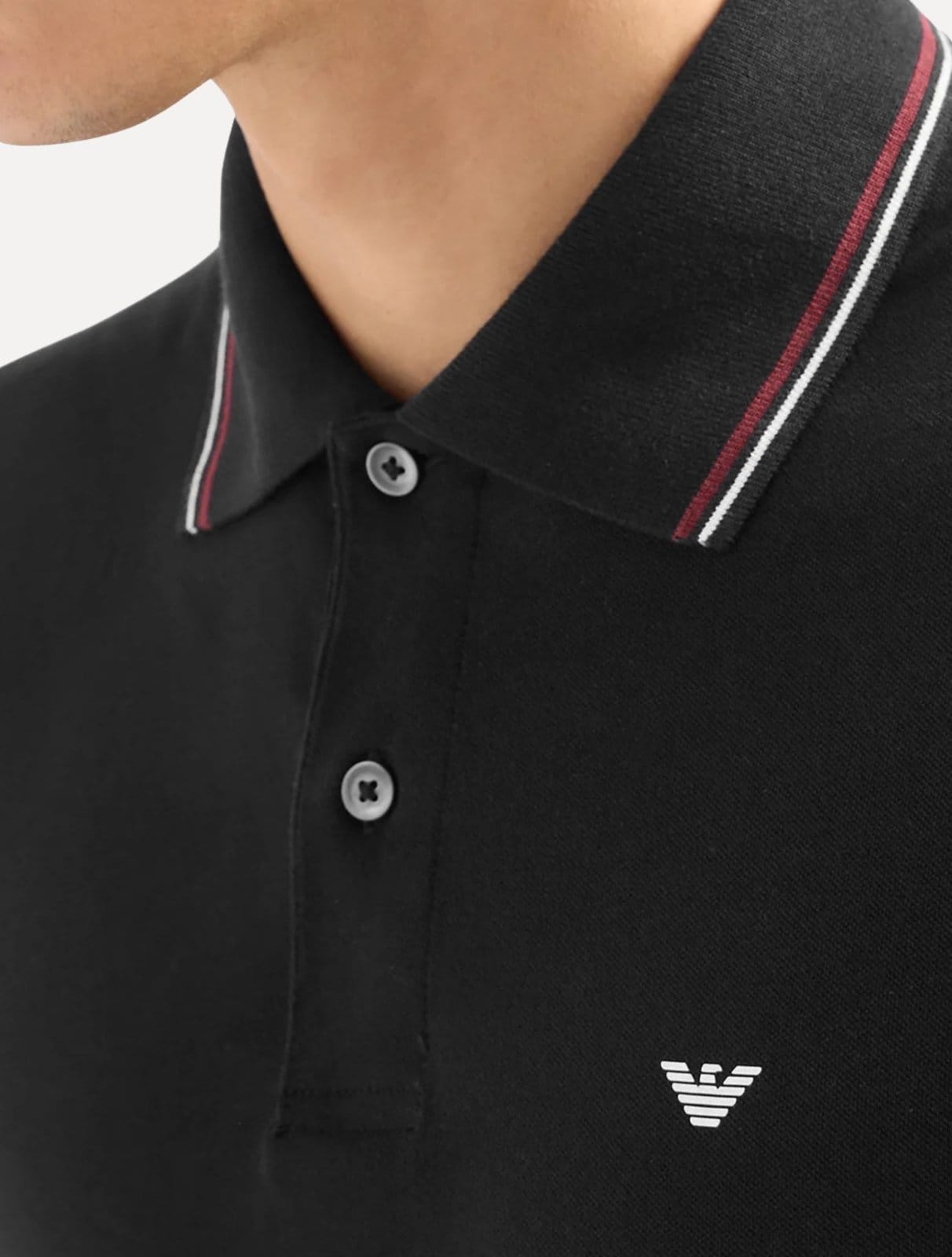 Vista 2 Polo Empório Armani Masculina Essential Friso Preta Emporio Armani preto