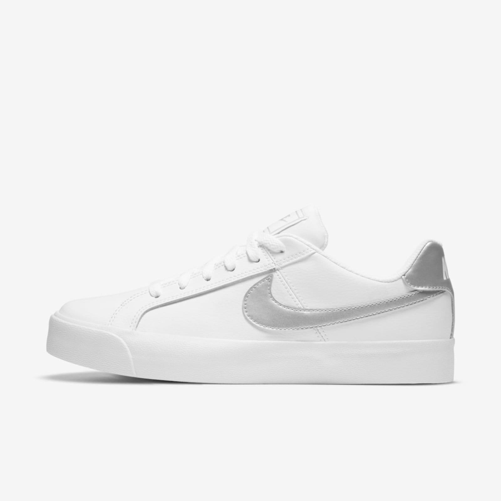 Tênis Nike Court Royale Feminino