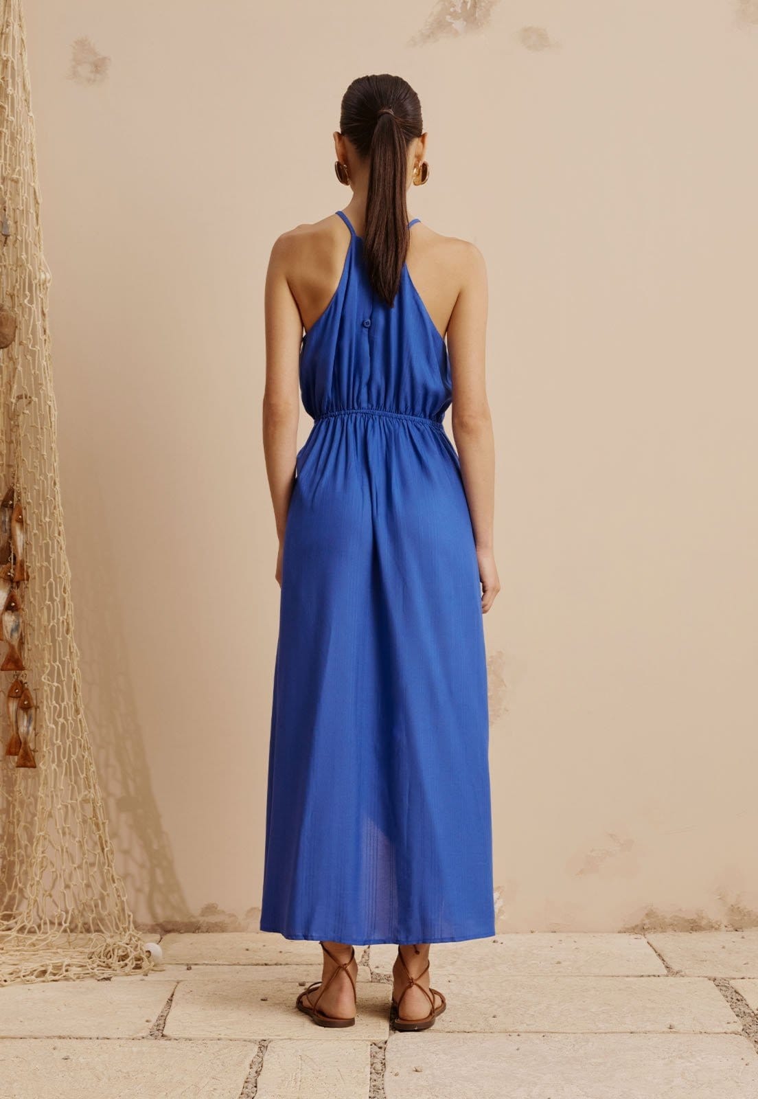 Vista 2 Vestido Midi Cachecouer Detalhe Aviamento CaCay vermelho