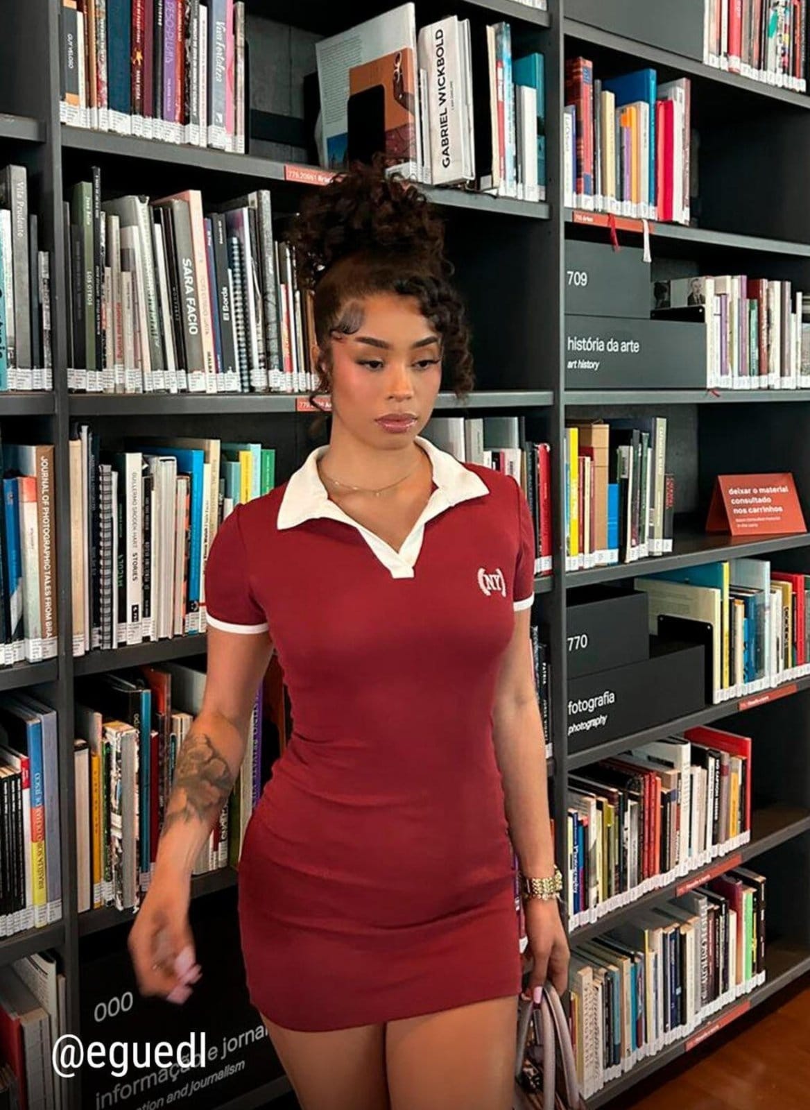 Vestido Malha Bordô Gola Polo