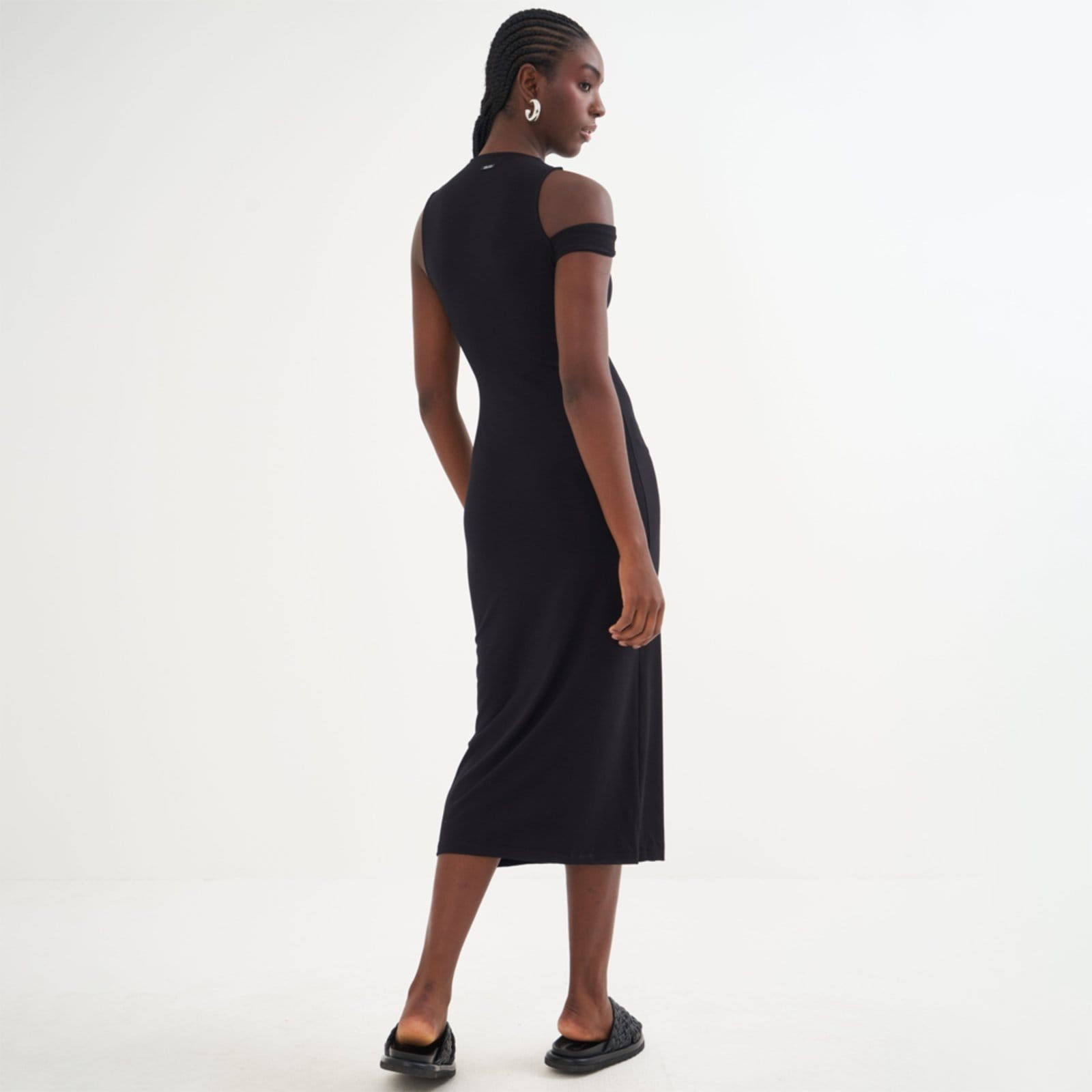 Vista 2 Vestido Super Mid Colcci Alça Laço Pr26 Feminino Colcci preto