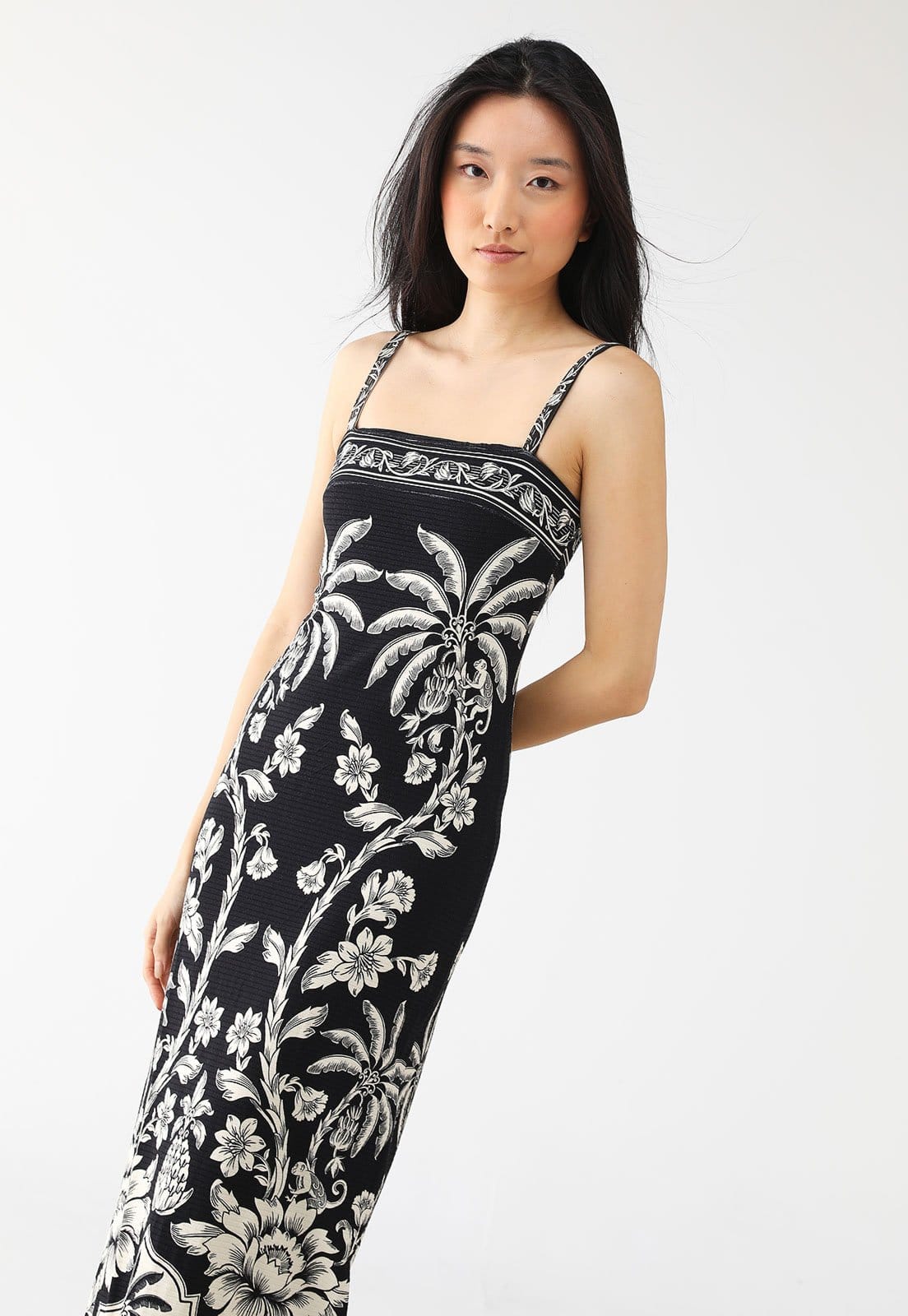 Vista principal Vestido Canelado FARM Midi Guanacaste FARM preto