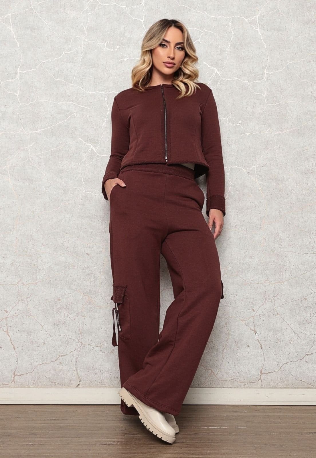 Vista principal Conjunto Moletom Feminino Blusa Jaquetinha Calça Pantalona Cargo Luxo NKTEX marrom