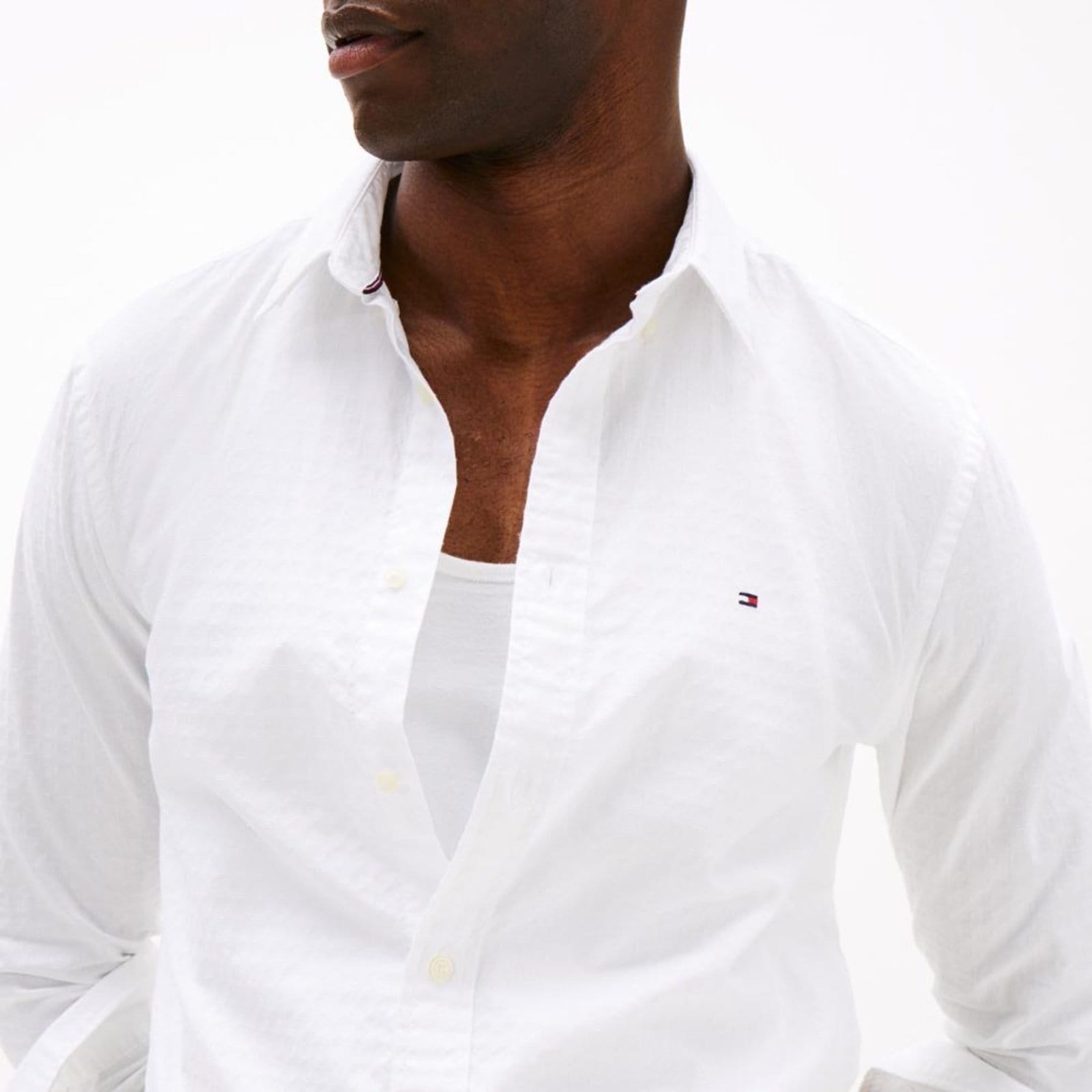 Vista 2 Camisa Dobby Estruturada Regular Fit - EGG Tommy Hilfiger branco