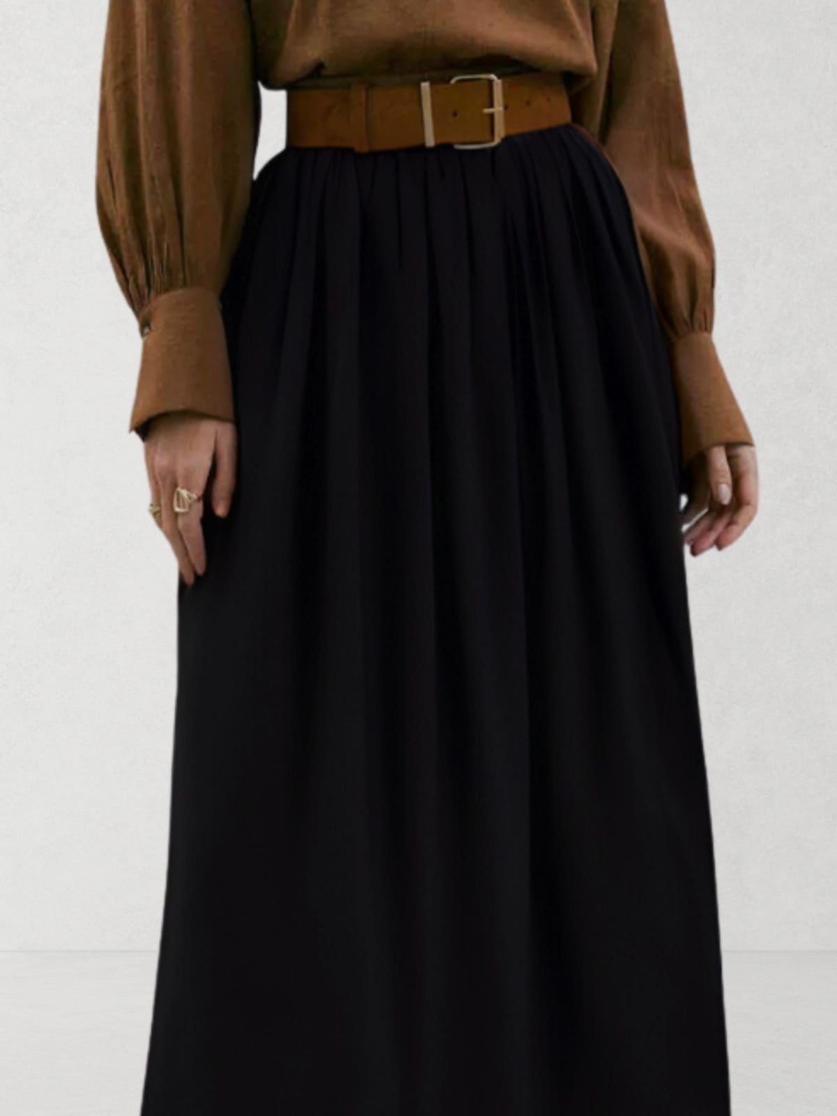 Vista 2 Saia Via Lessa Vittoria Midi Modelagem Evasê Preta Via Lessa preto