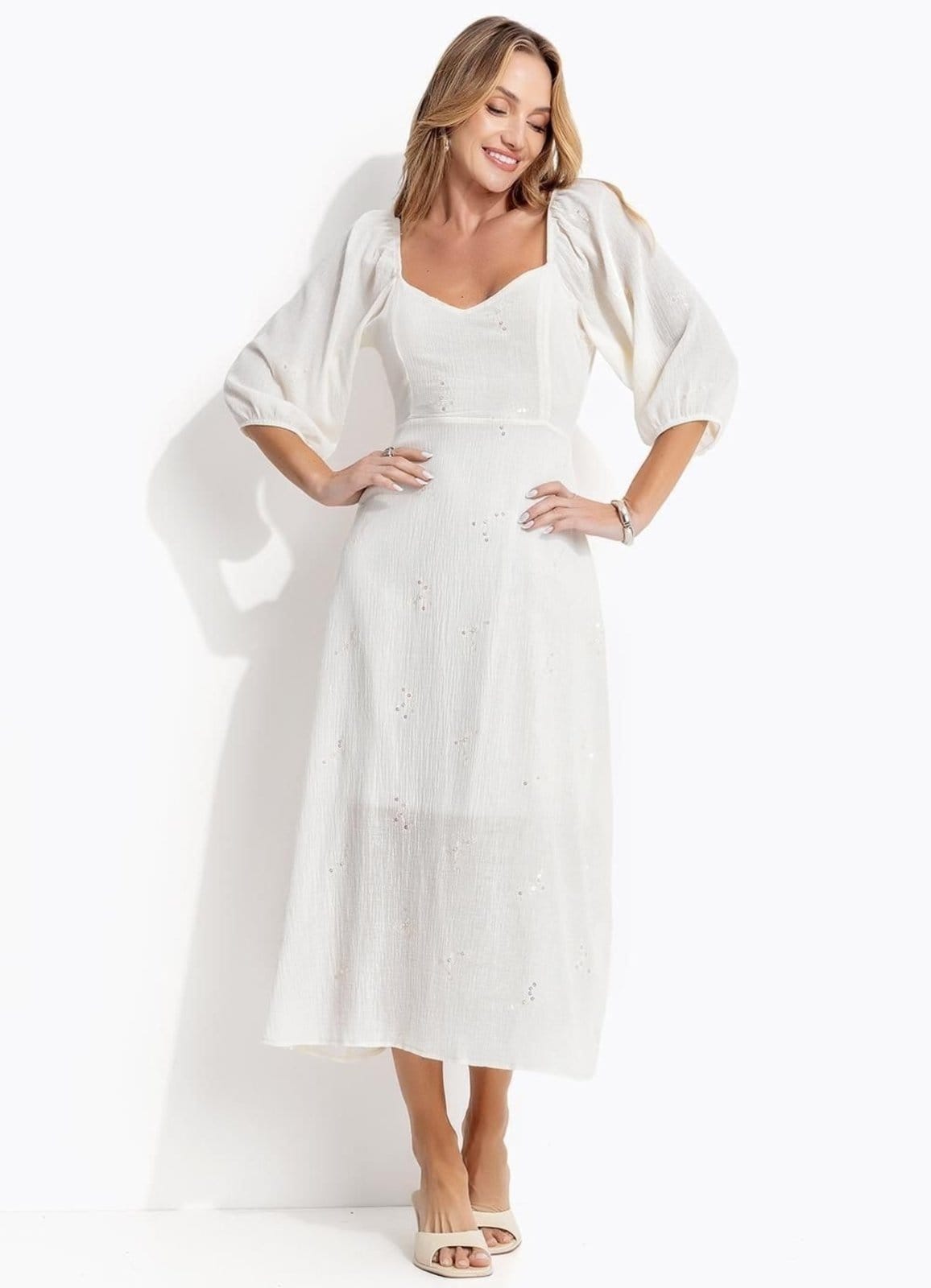 Vista principal Vestido Em Voil Bordado Paetê Off White Quintess branco white